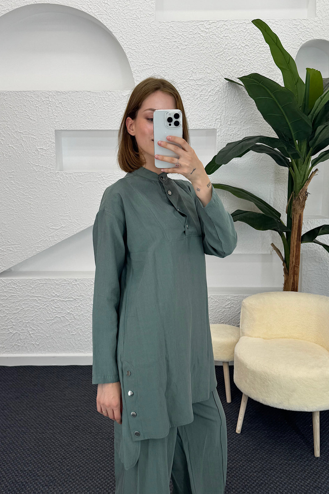 Yanları Çıtçıtlı Tesla Takım Mint 1947-MINT