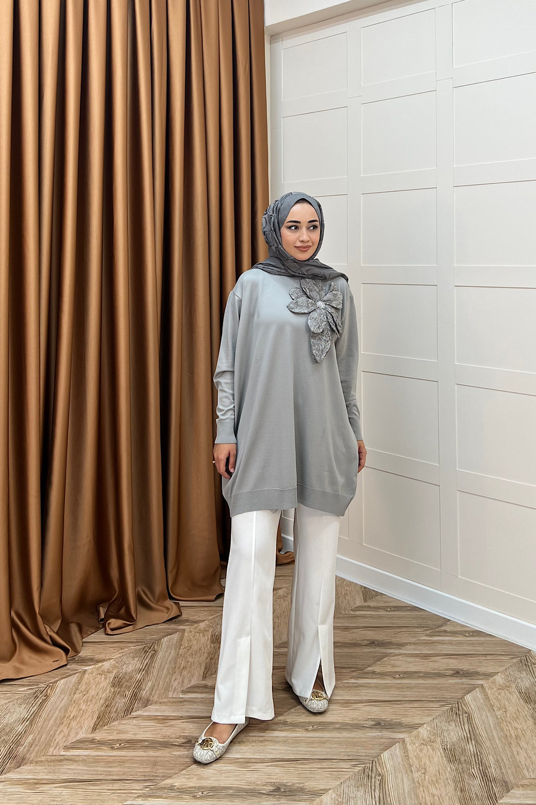 Merserize Çiçekli Triko Tunik Gri 2550-GRI