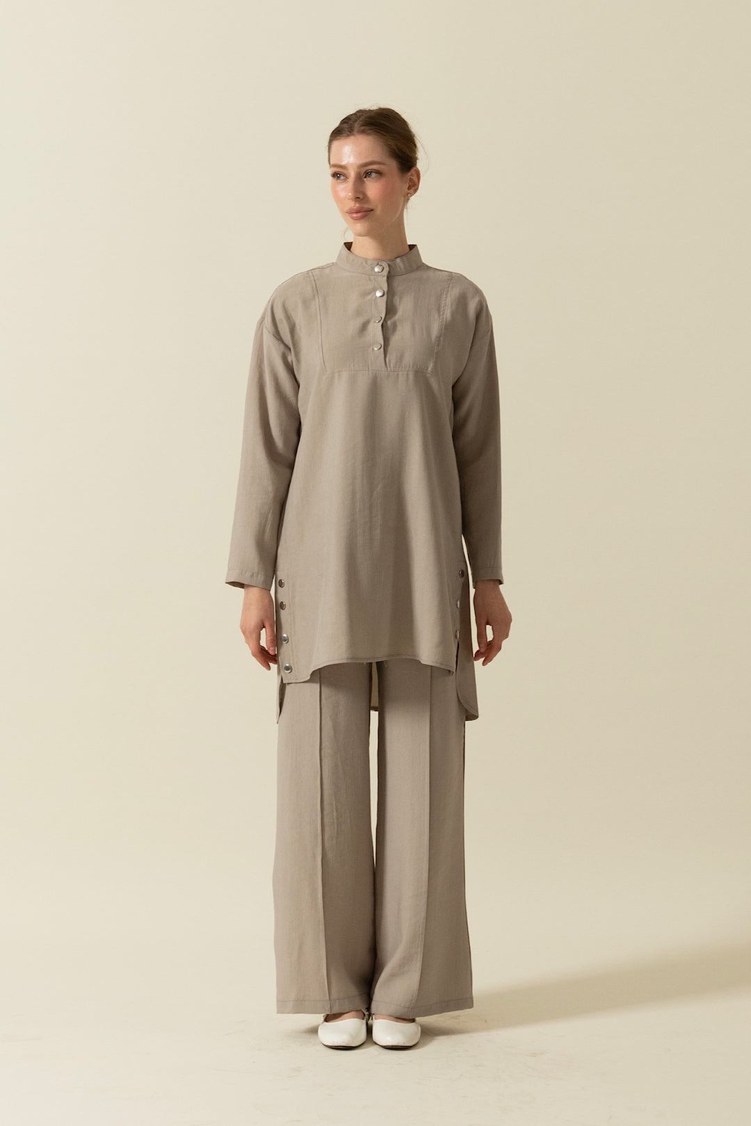 Yanları Çıtçıtlı Tesla Takım Taş 1947-TAS