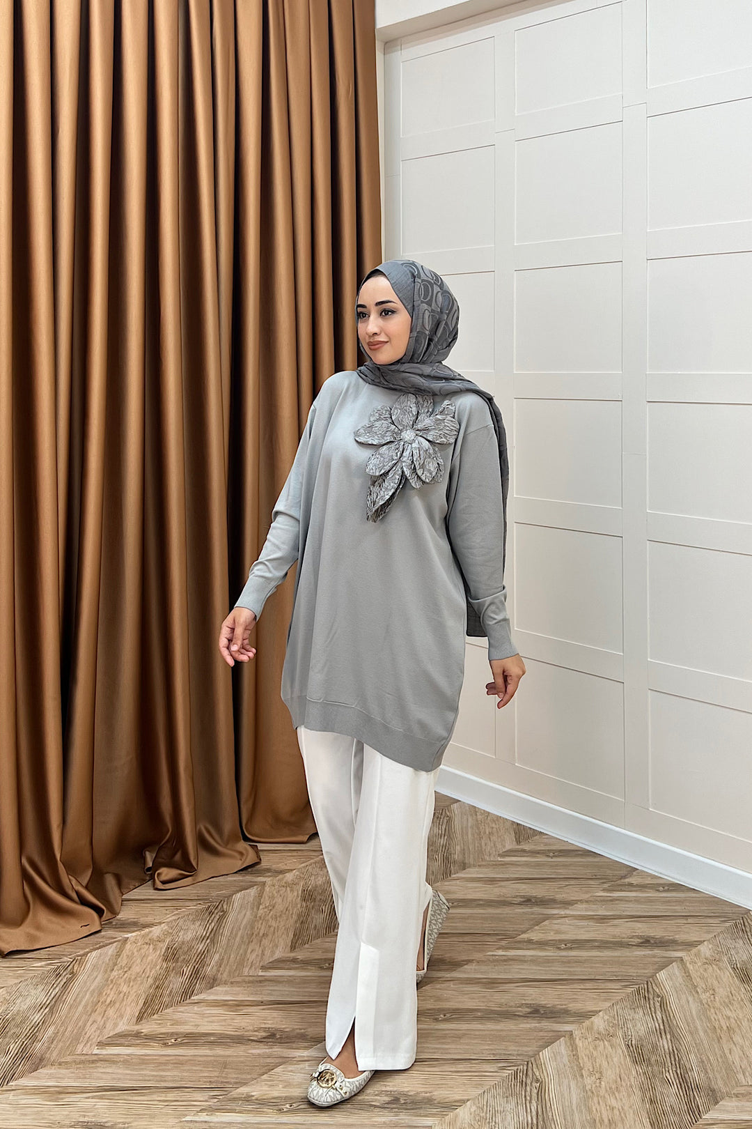 Merserize Çiçekli Triko Tunik Gri 2550-GRI