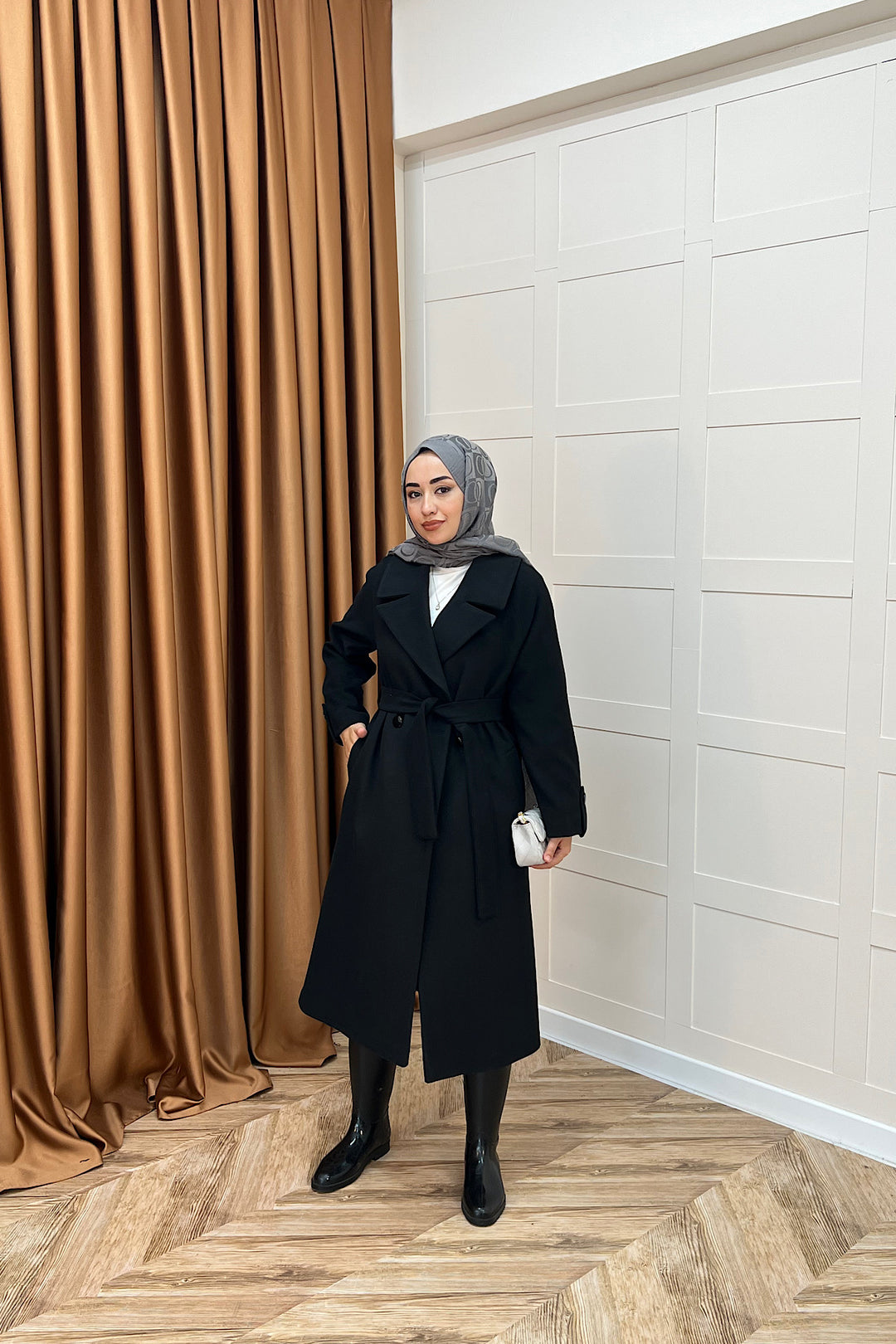 Martina Yırtmaçlı Kaban Siyah 5508-SIYAH