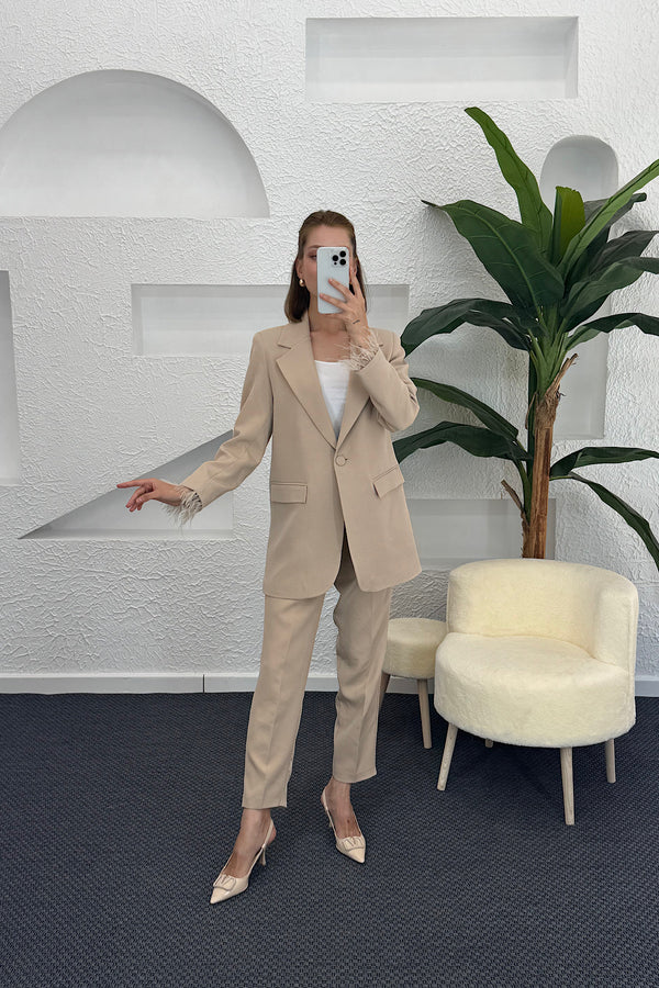 Bilek Tüy Detay Blazer Ceketli Takım Taş 6161-TAS