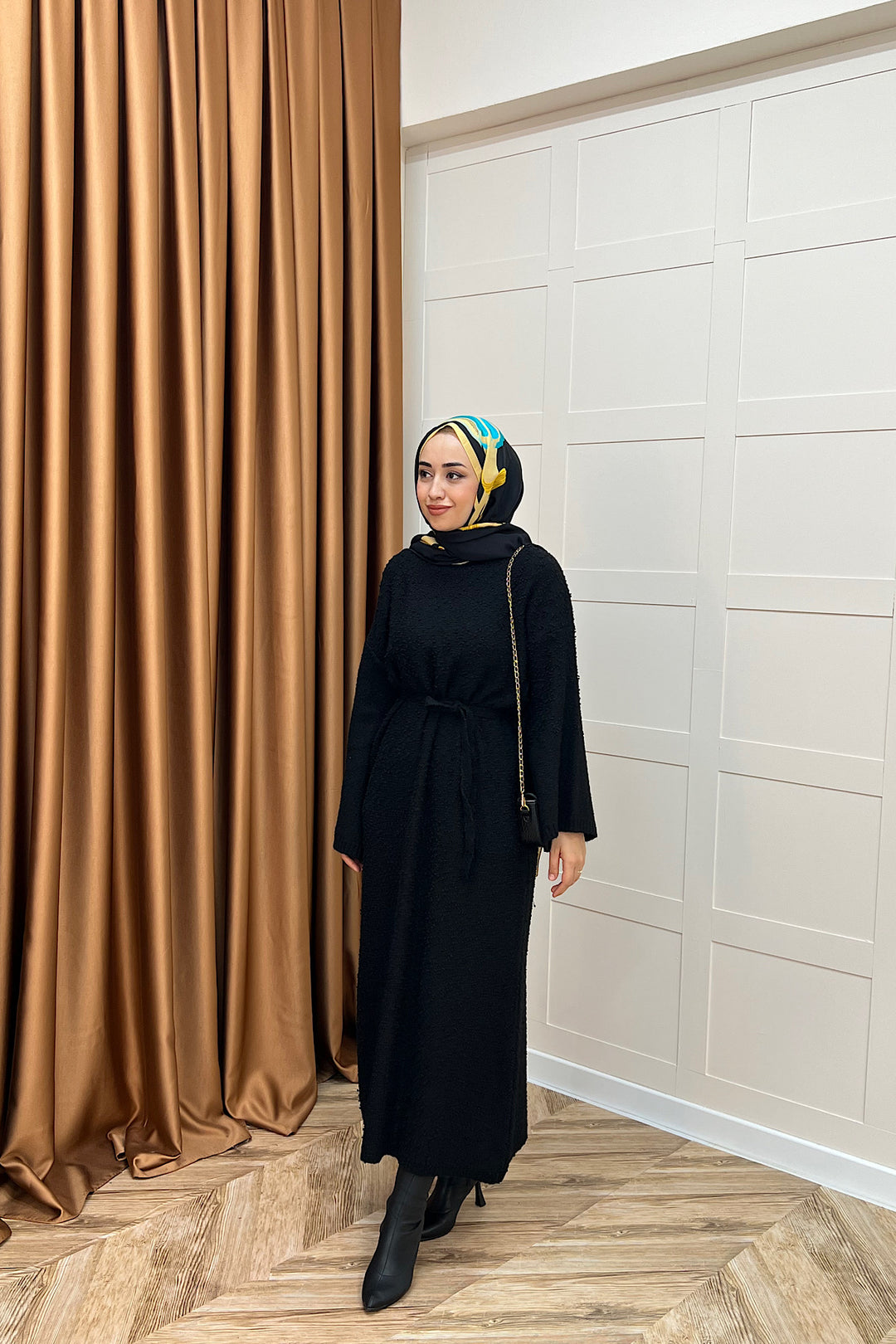 Yumoş Sim Karışımlı Salaş Triko Elbise Siyah 252500-SIYAH