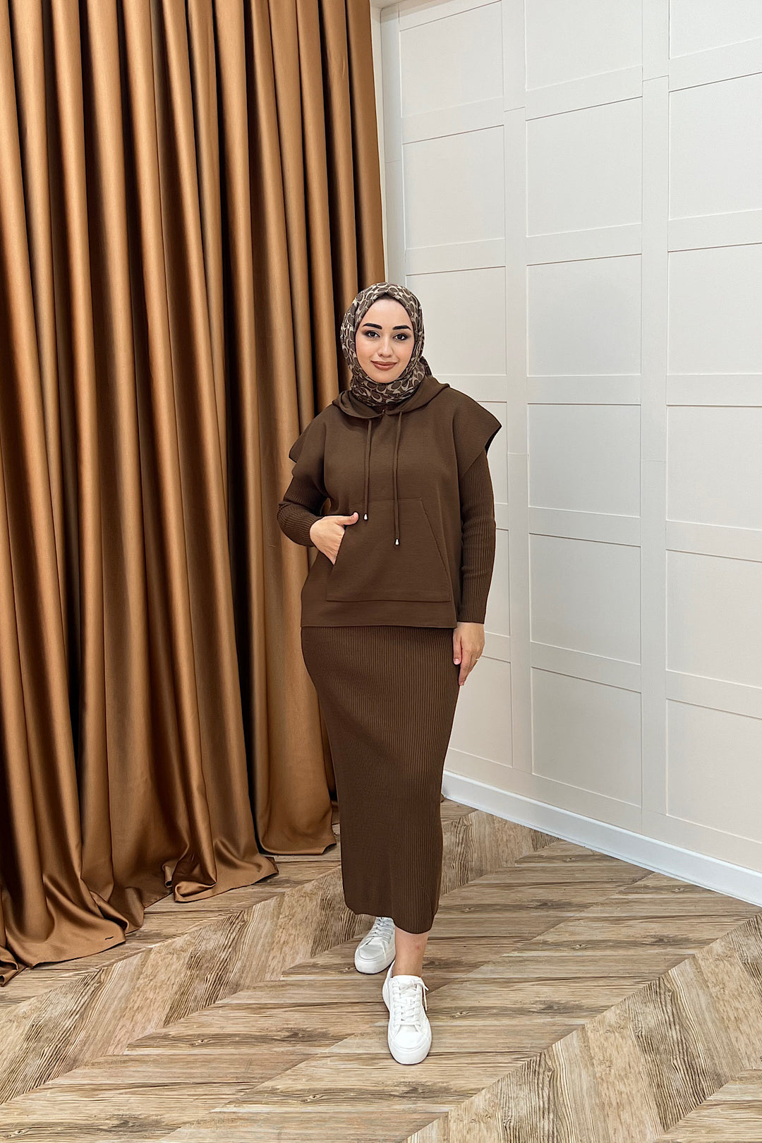 Üst Kapüşonlu İkili Triko Elbise Kahverengi 25290-KAHVERENGI