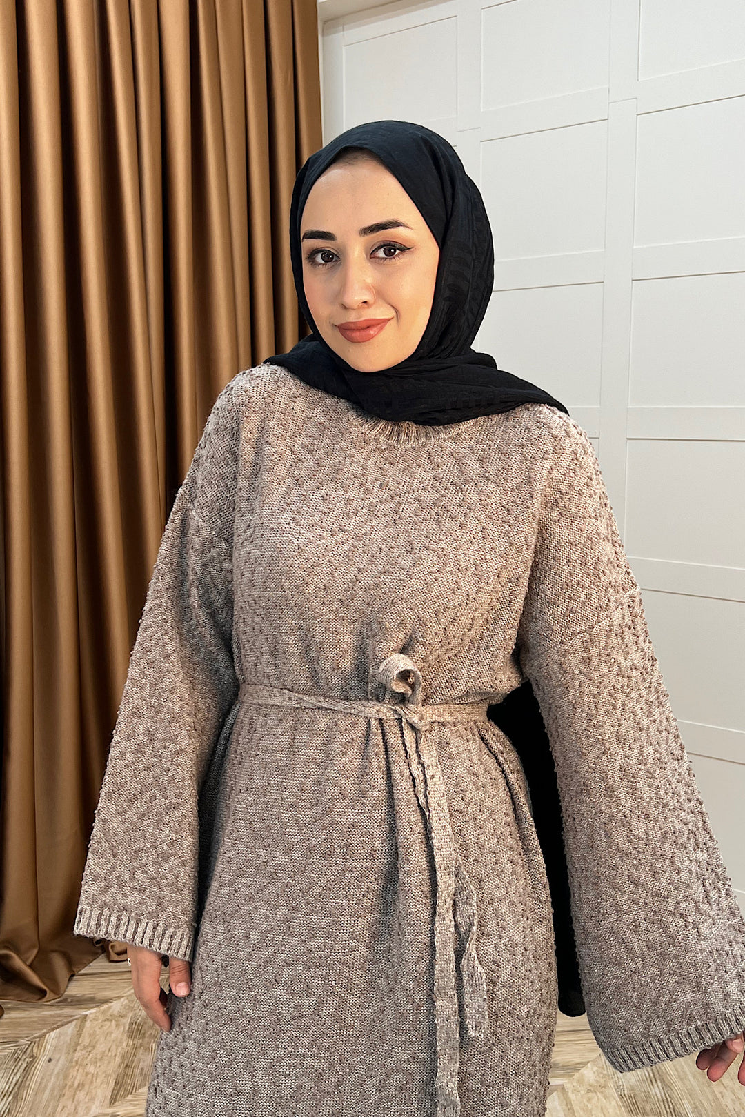 Yumoş Sim Karışımlı Salaş Triko Elbise Vizon 252500-VIZON