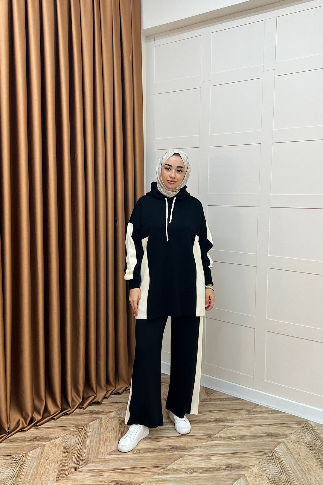 Lapis Çizgili Kapüşonlu Triko Takım Siyah 241210-SIYAH