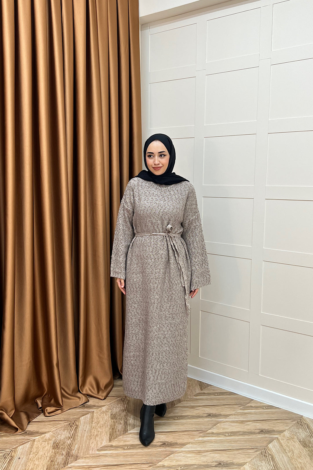 Yumoş Sim Karışımlı Salaş Triko Elbise Vizon 252500-VIZON