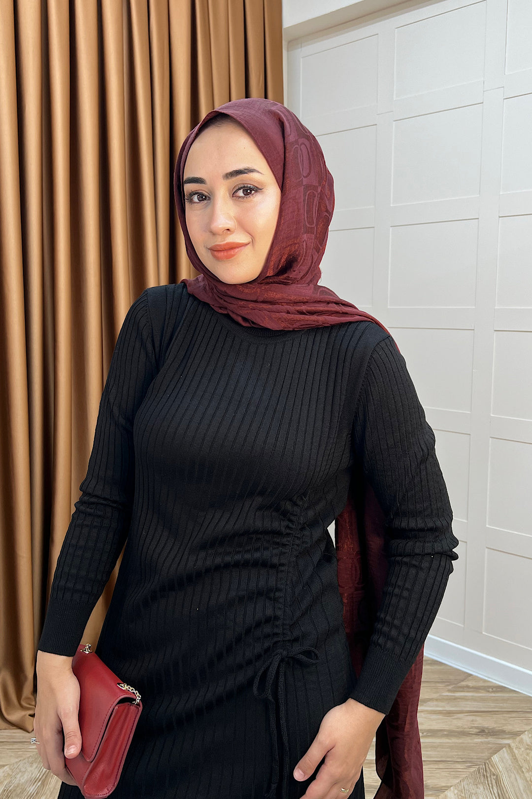 Yandan Büzgülü Triko Elbise Siyah 24870-SIYAH