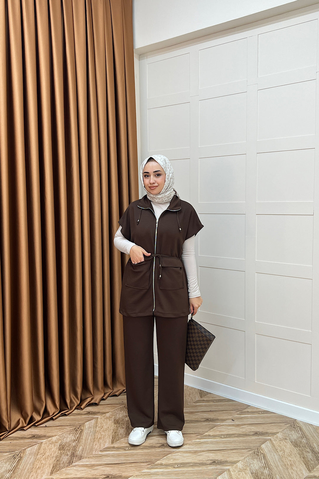 Lia Yelekli Takım Kahverengi 2023-KAHVERENGI