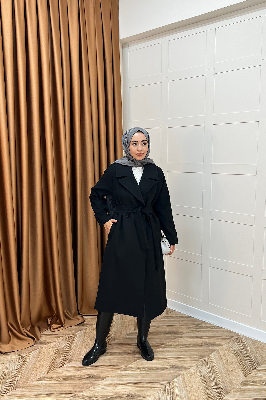 Martina Yırtmaçlı Kaban Siyah 5508-SIYAH