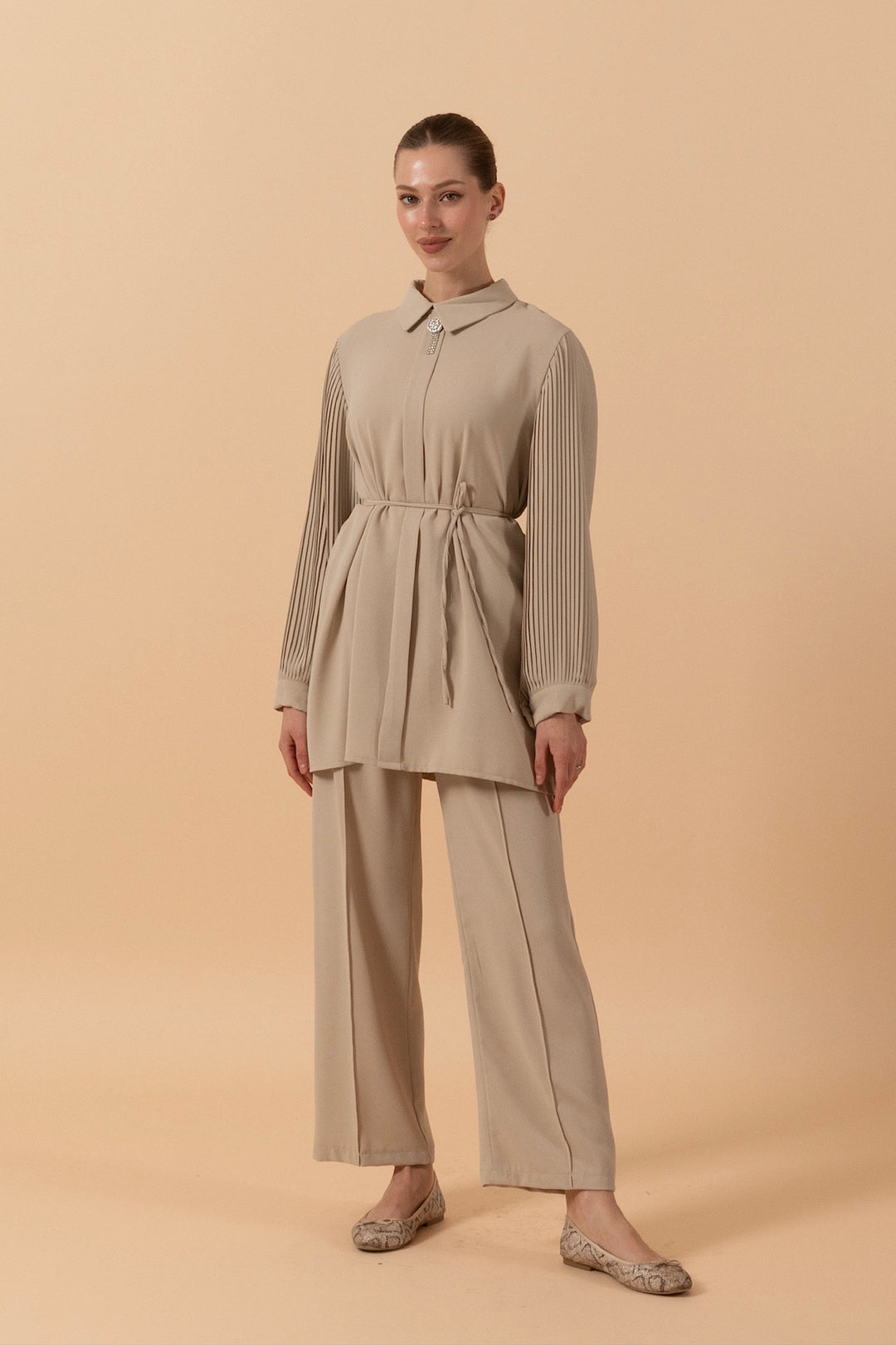 Kol Pilise Detay Broşlu Takım Taş 1976-TAS