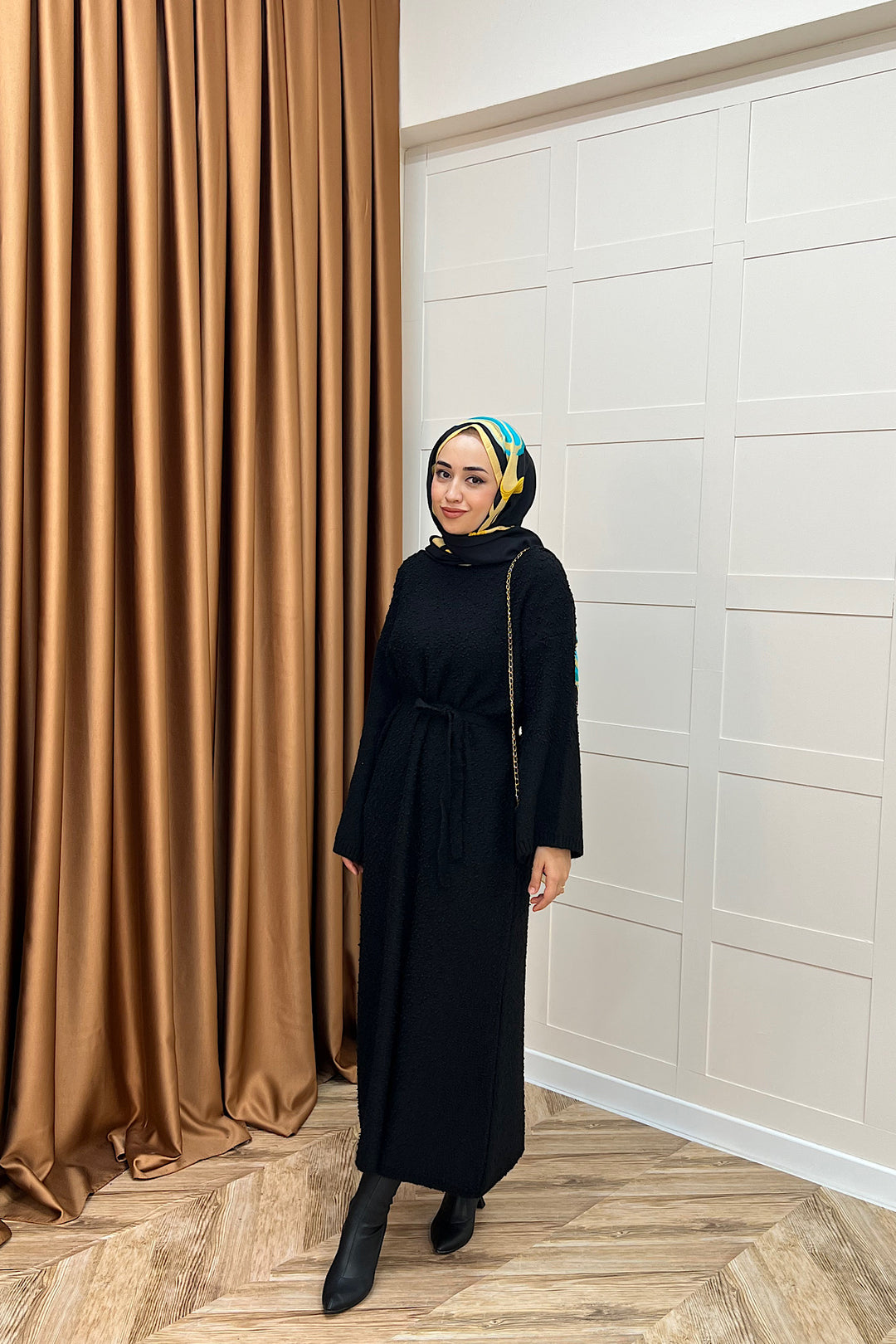 Yumoş Sim Karışımlı Salaş Triko Elbise Siyah 252500-SIYAH