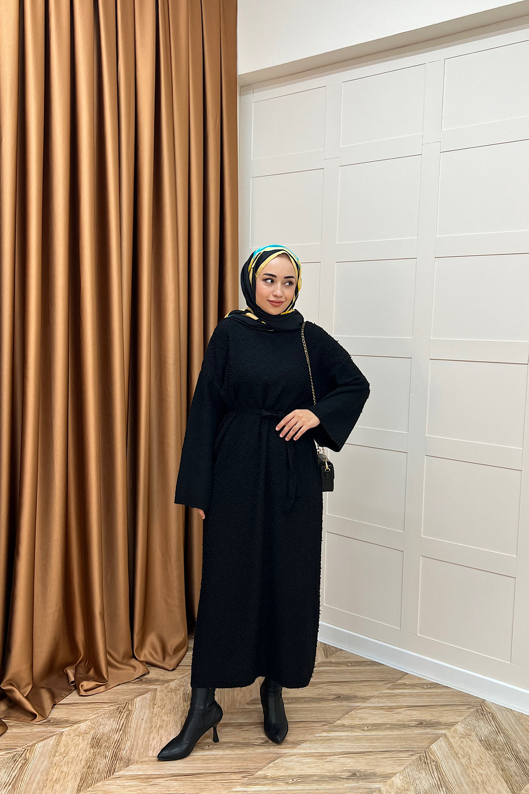 Yumoş Sim Karışımlı Salaş Triko Elbise Siyah 252500-SIYAH