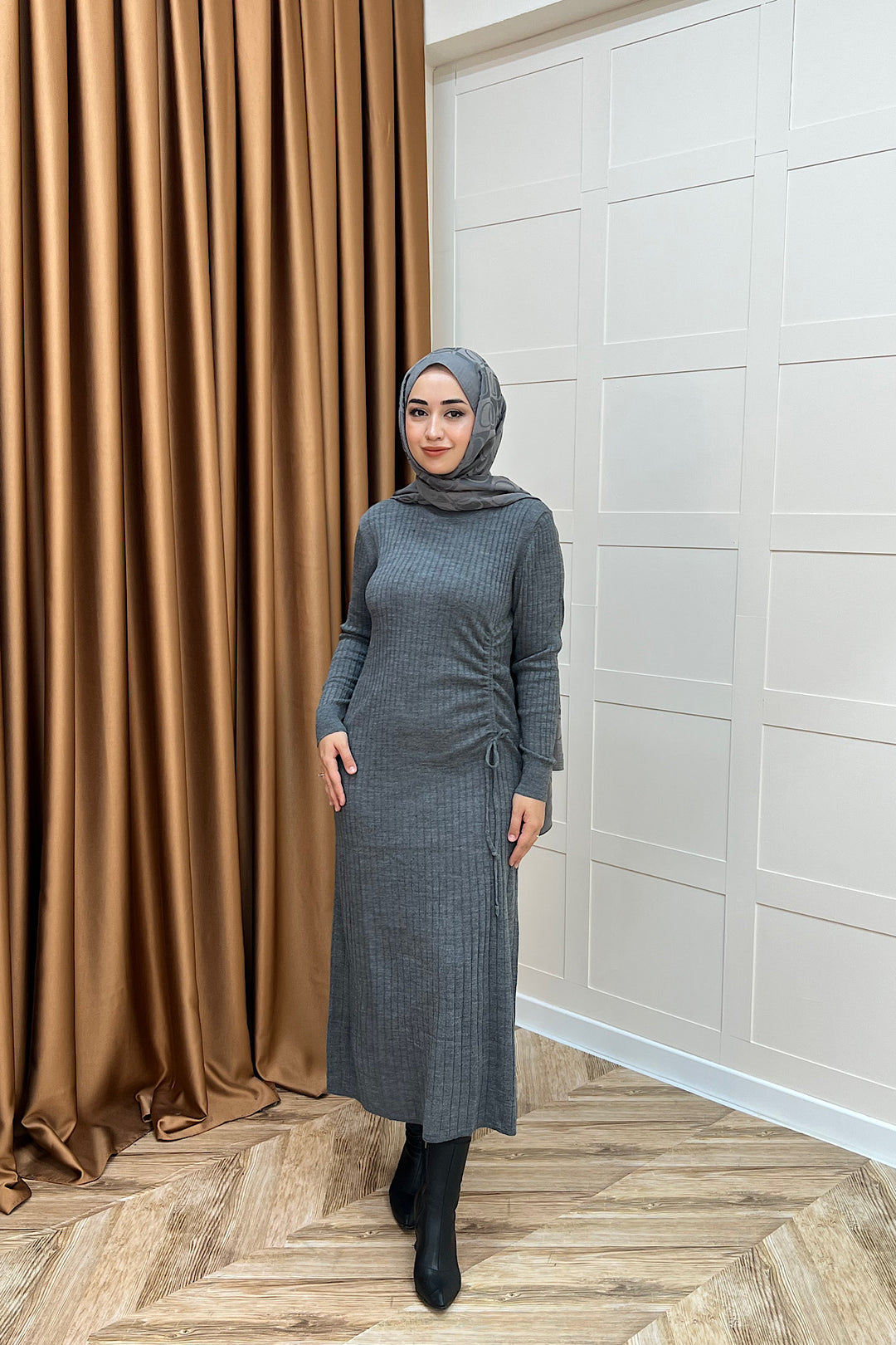 Yandan Büzgülü Triko Elbise Gri 24870-GRI