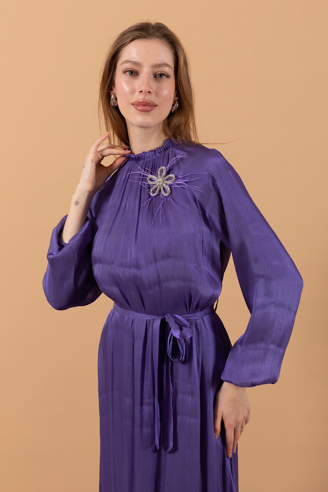 Broş Detay İpek Elbise Mor 4979-MOR