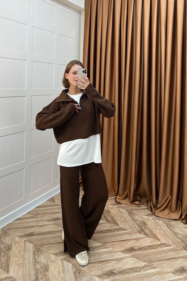 Aura Üçlü Triko Takım Kahverengi 251000-KAHVERENGI