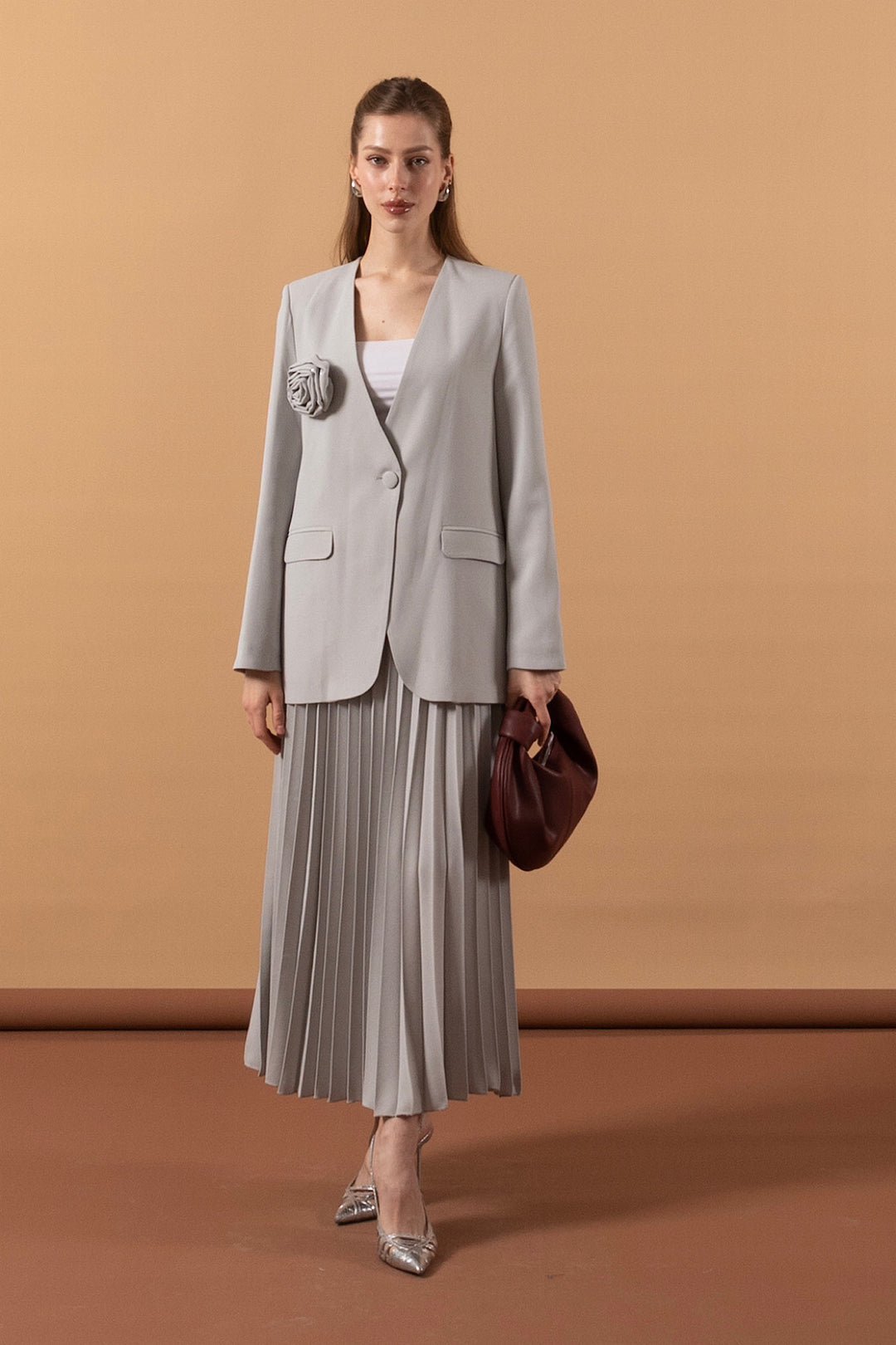 Eteği Piliseli Broş Detay Takım Taş 2031-TAS