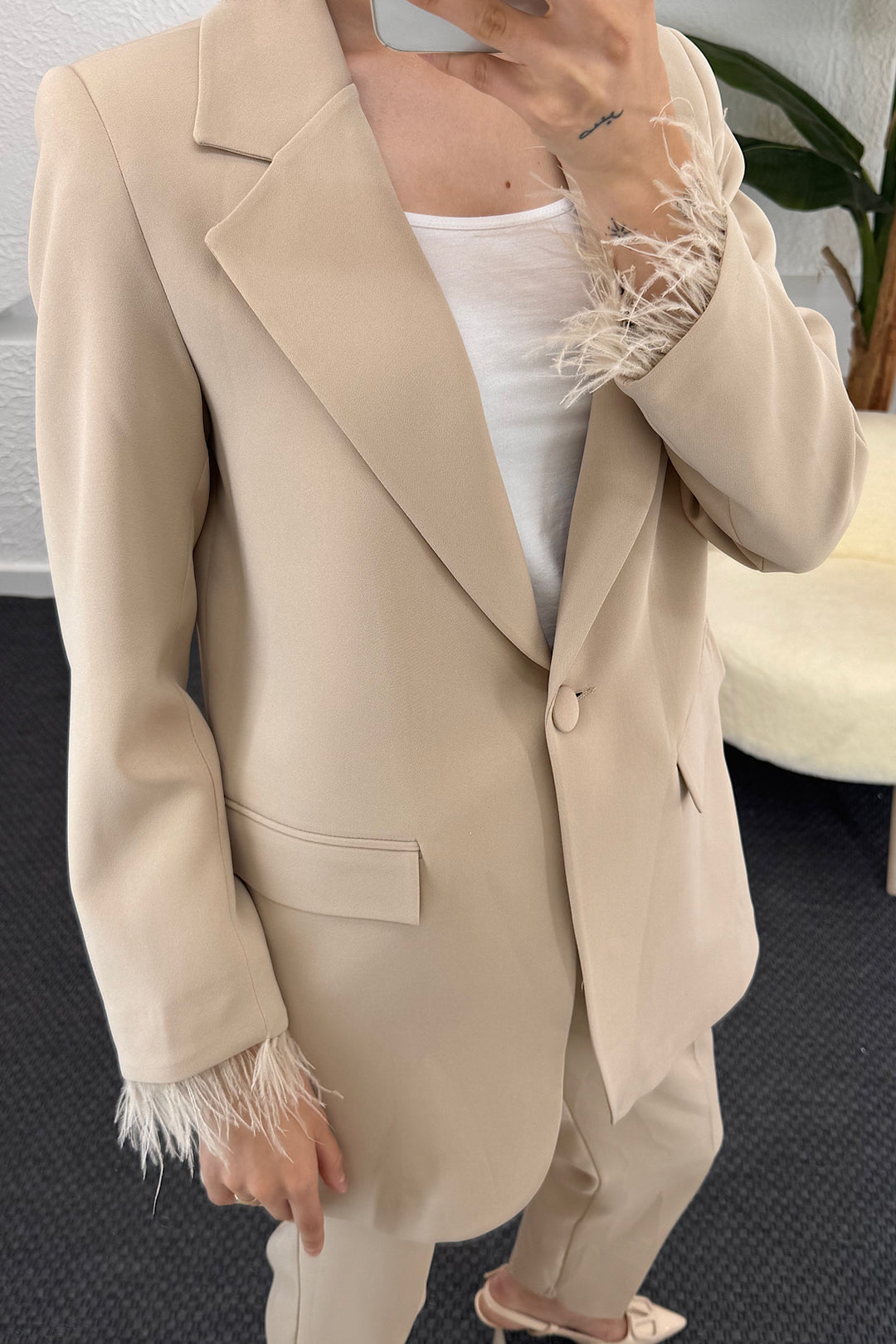 Bilek Tüy Detay Blazer Ceketli Takım Taş 6161-TAS