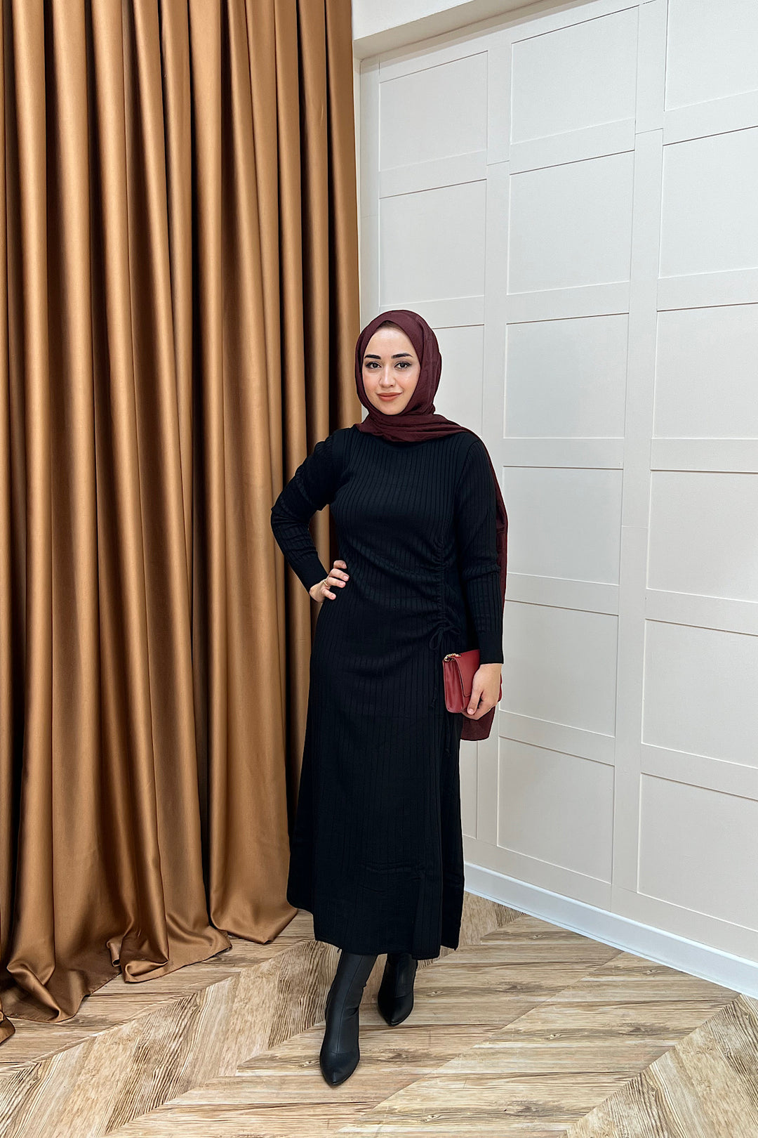 Yandan Büzgülü Triko Elbise Siyah 24870-SIYAH