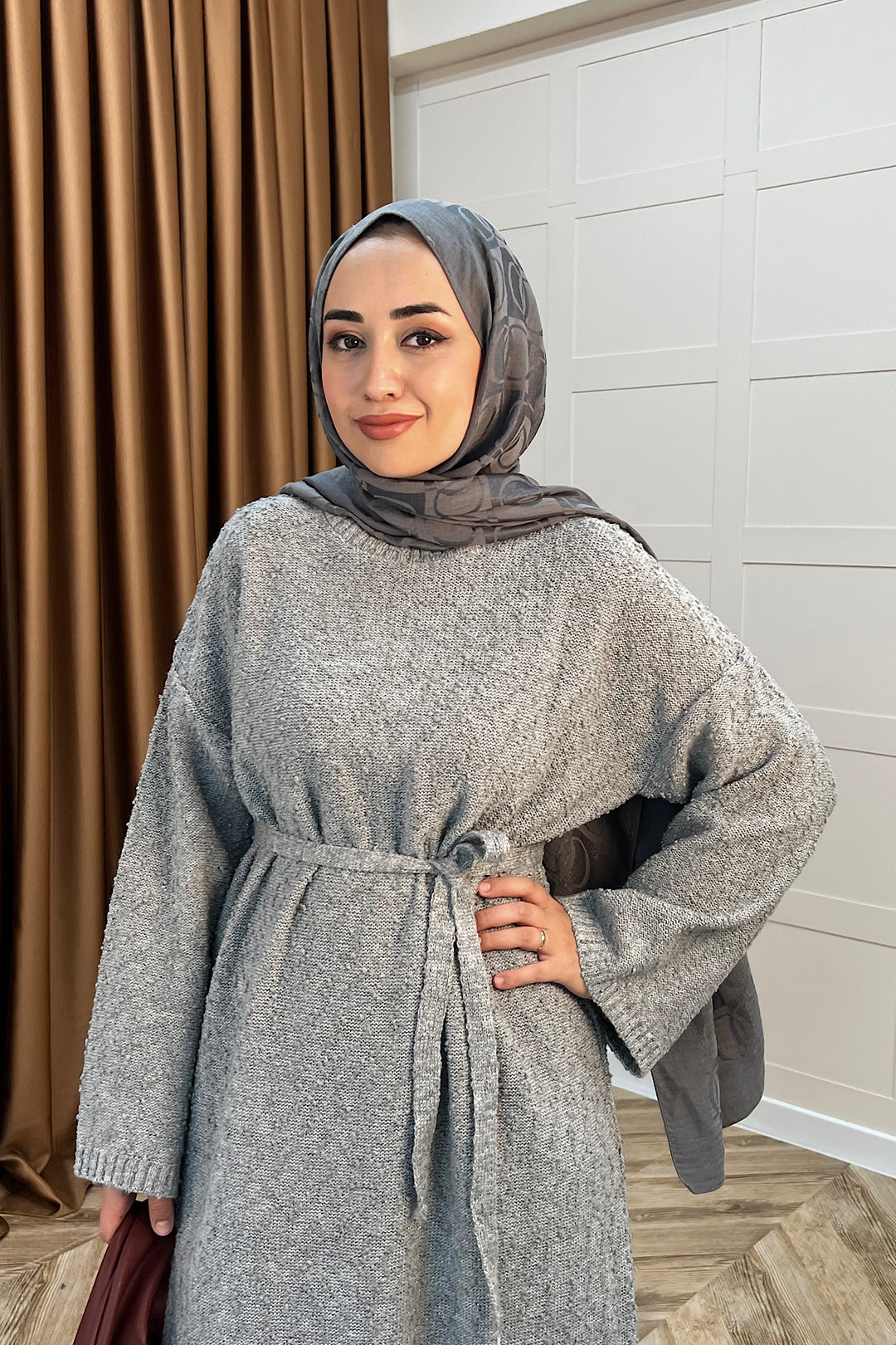 Yumoş Sim Karışımlı Salaş Triko Elbise Gri 252500-GRI