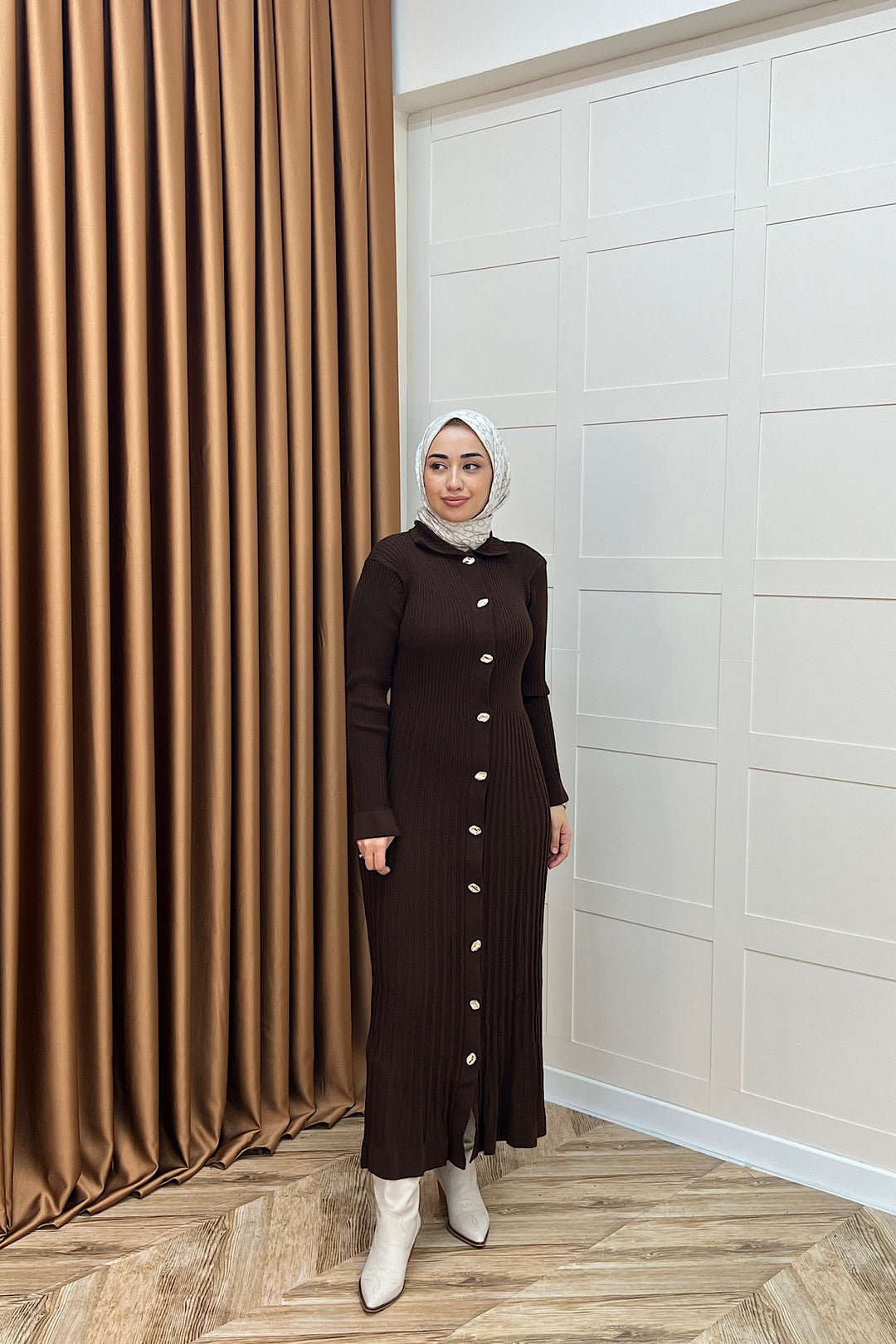 Endam Düğmeli Triko Elbise Kahverengi 10201-KAHVERENGI