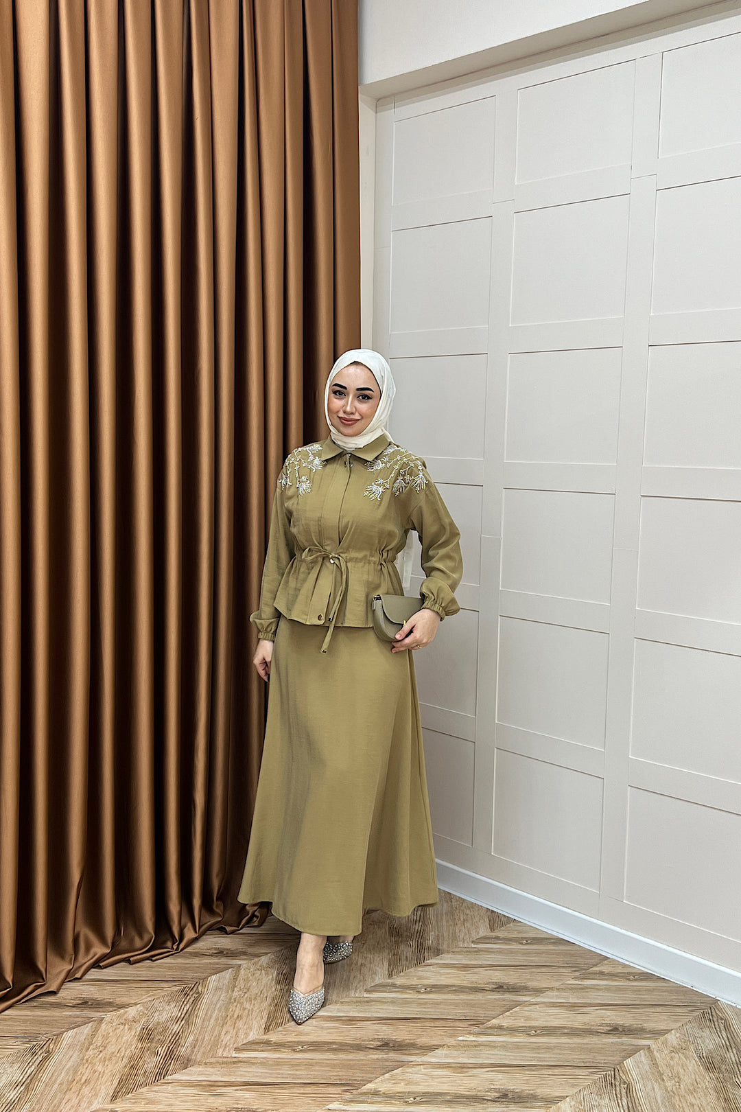 Laura Taş İşlemeli Etek Takım Yağ Yeşili 02969-YAGYESILI