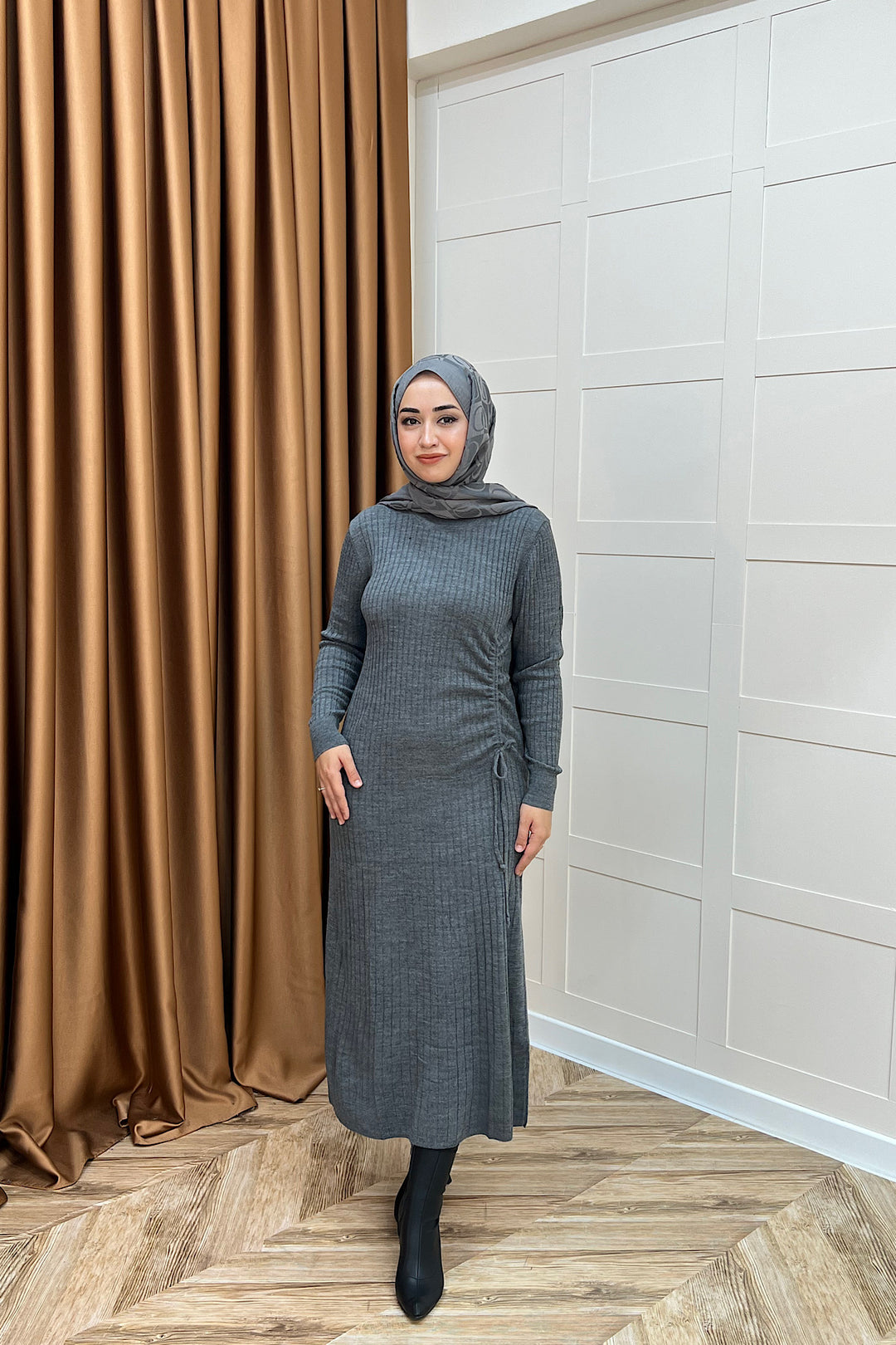 Yandan Büzgülü Triko Elbise Gri 24870-GRI