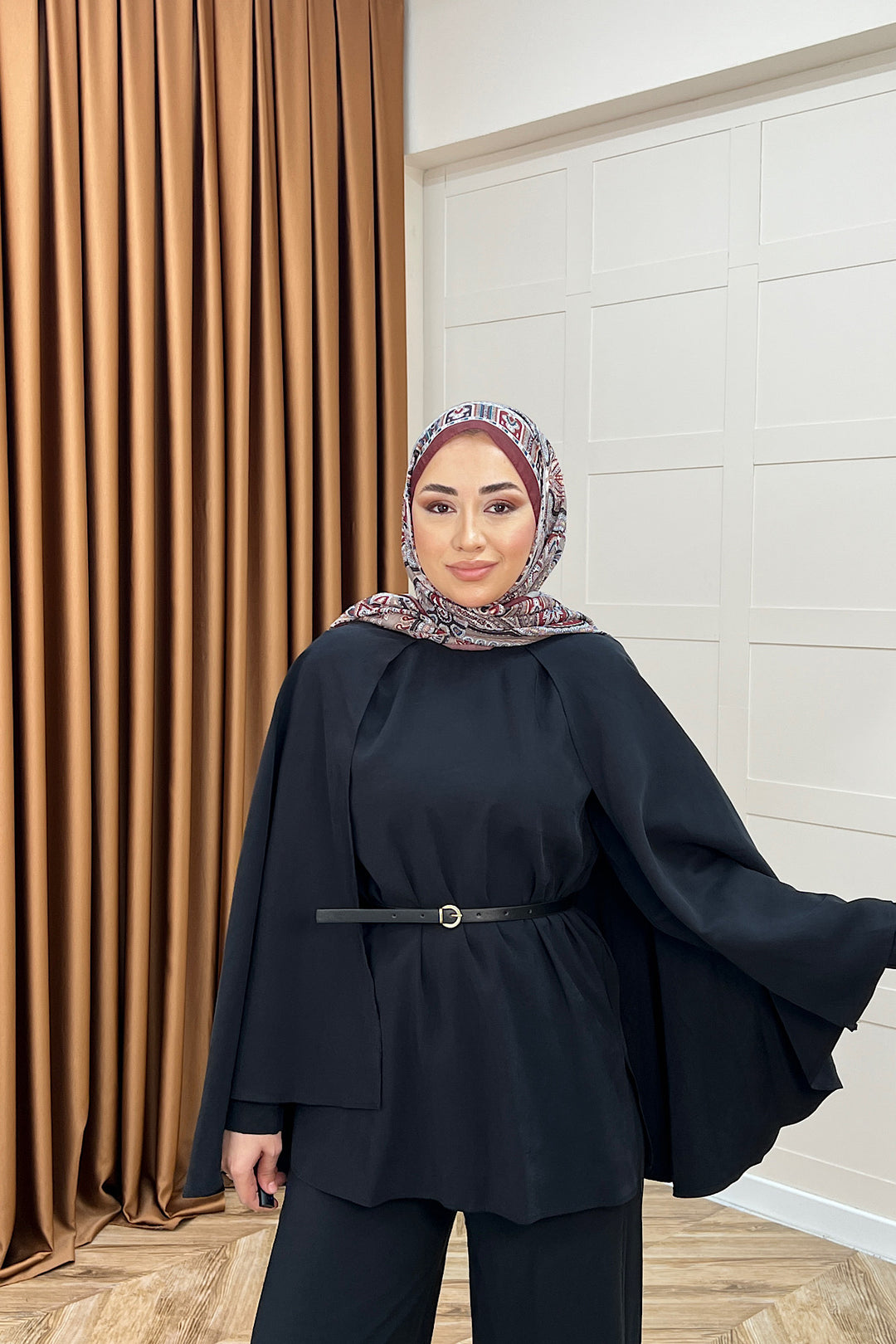 Larne Pelerin Detay Takım Siyah 2338-SIYAH