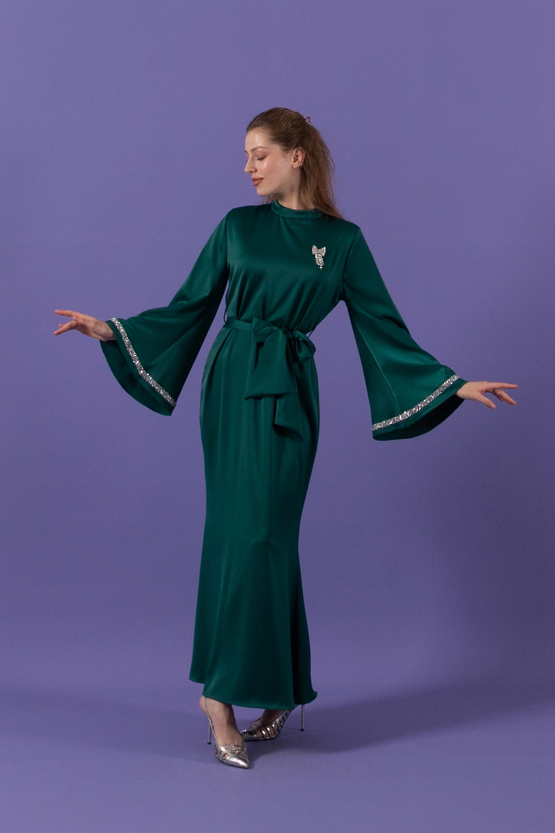 Kolları Taş Detay Saten Abiye Zümrüt 3011-ZUMRUT