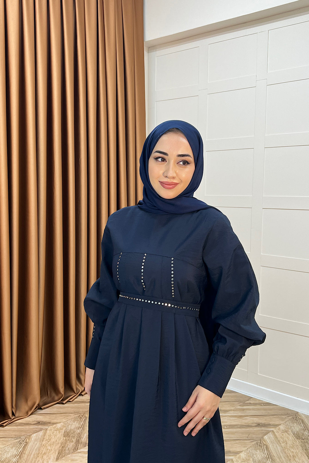 Lara Taş Detaylı Elbise Lacivert 26030-LACIVERT