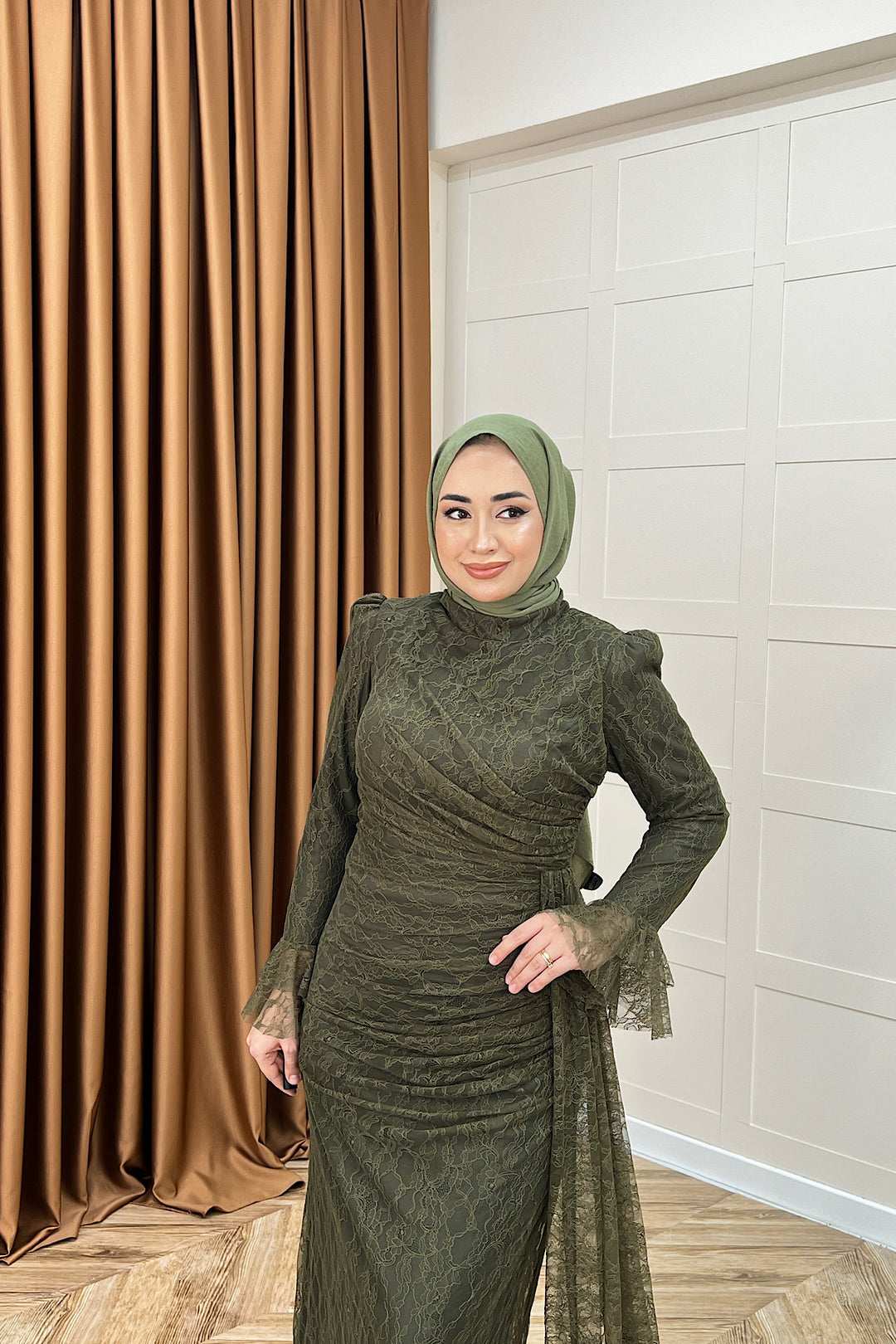 Serena Dantel Balık Abiye Zümrüt 3082-ZUMRUT