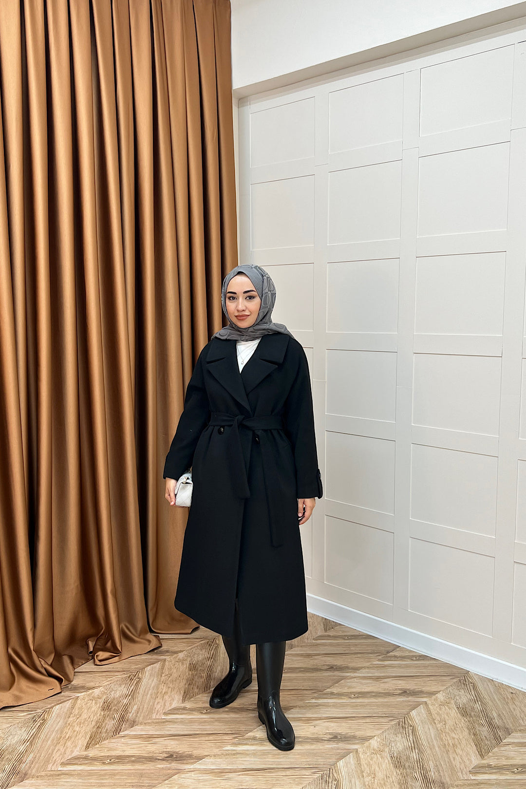 Martina Yırtmaçlı Kaban Siyah 5508-SIYAH