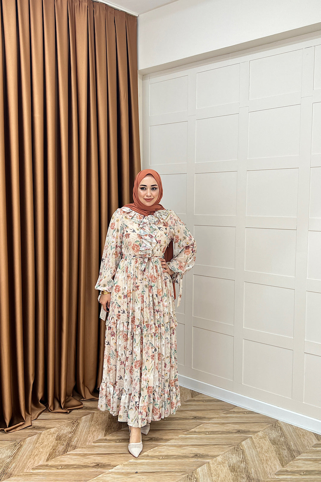 Loreno Yaka Detay Elbise Krem 03054-KREM