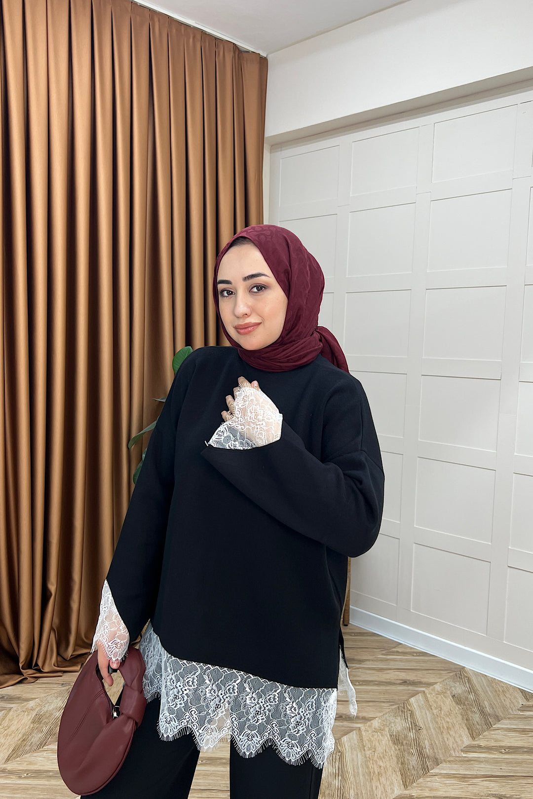 İbiza Dantel Detay Tunik Siyah 26200-SIYAH