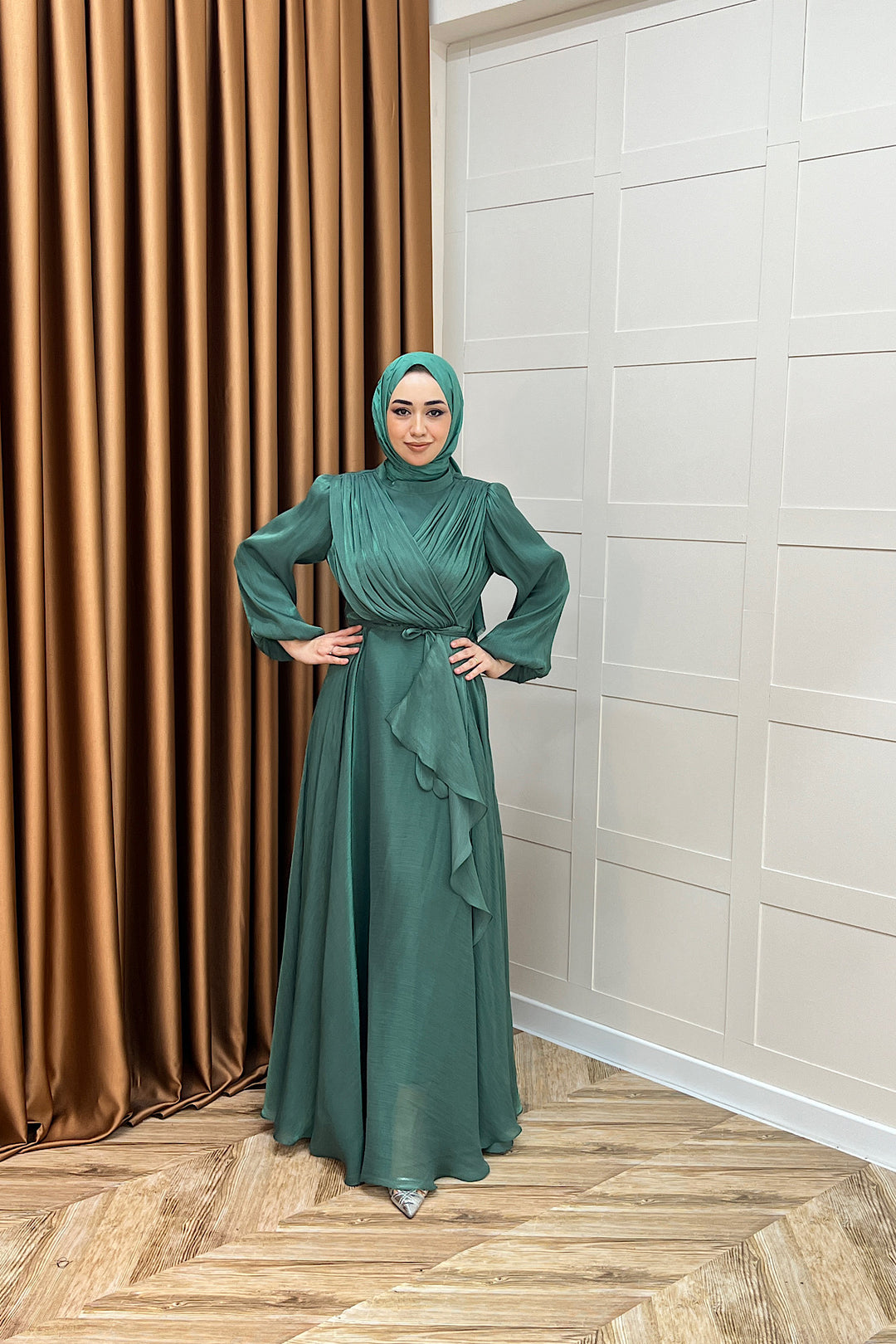 Luna Saten Abiye Mint Yeşili 3072-MINTYESILI