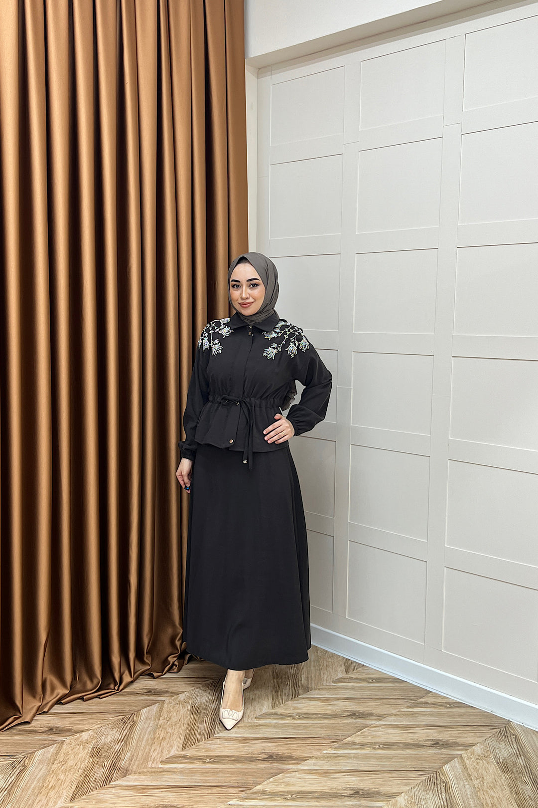 Laura Taş İşlemeli Etek Takım Kahverengi 02969-KAHVERENGI