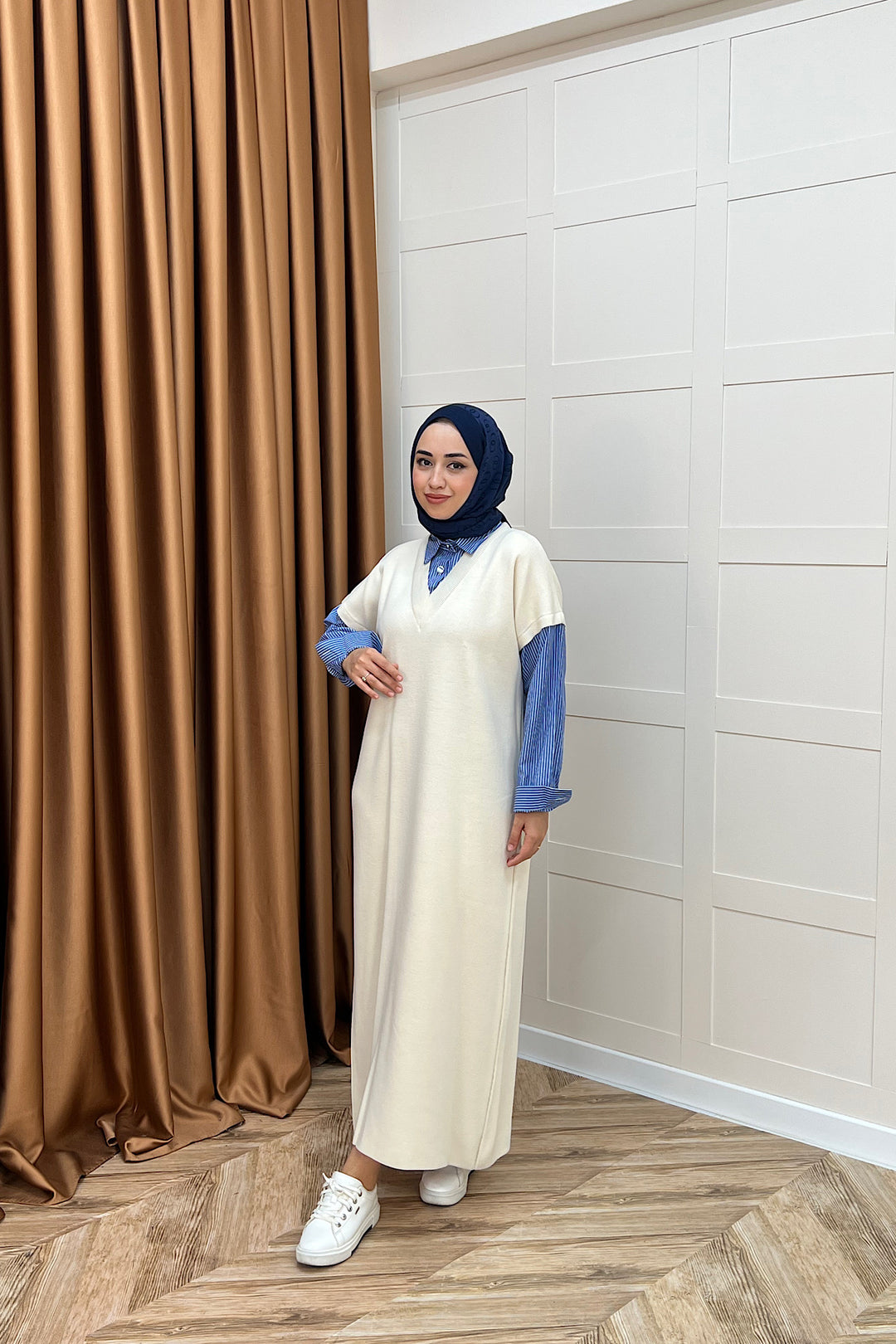 Samira Gömlek Detaylı Triko Elbise Krem 241110-KREM