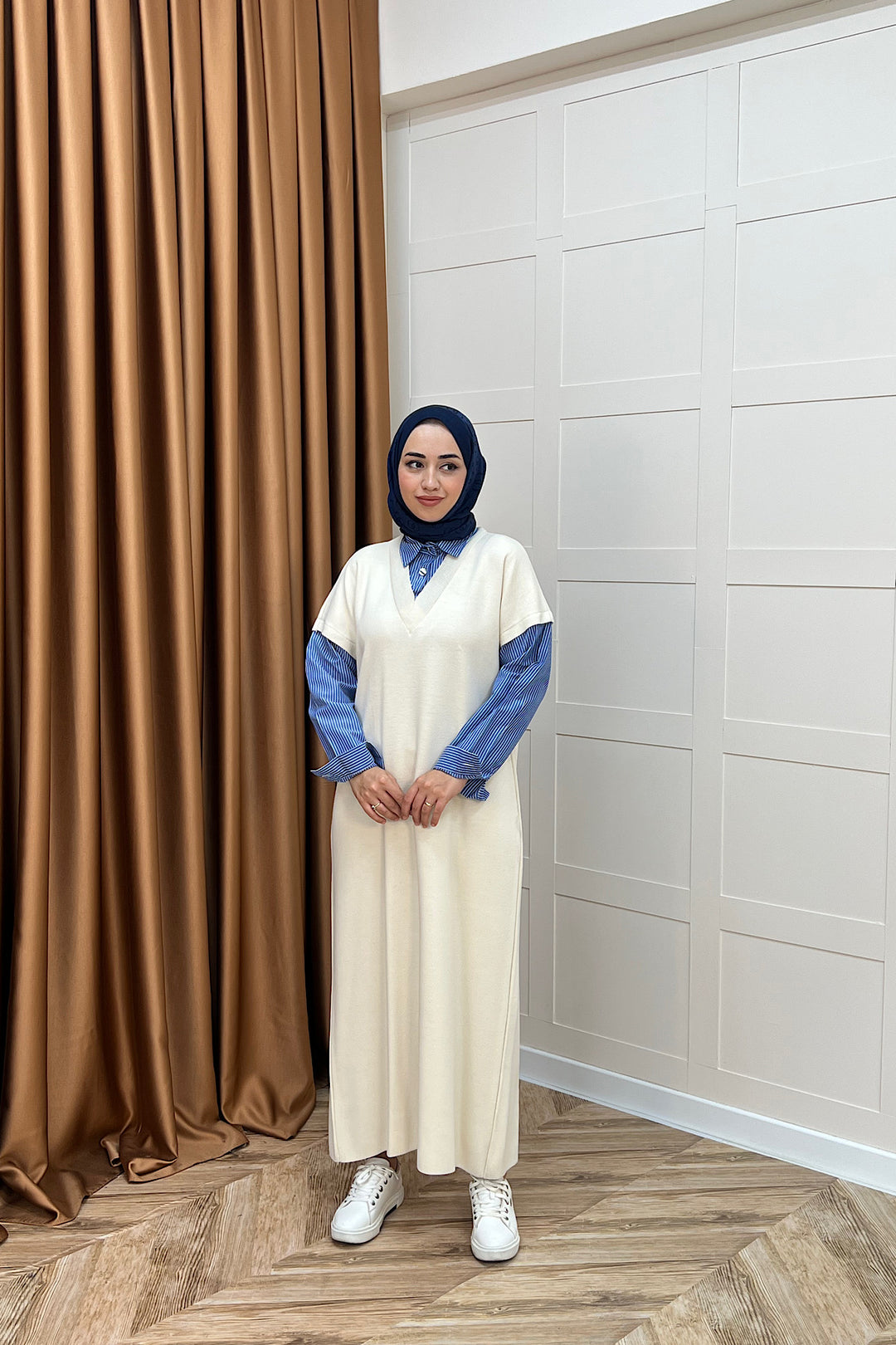 Samira Gömlek Detaylı Triko Elbise Krem 241110-KREM