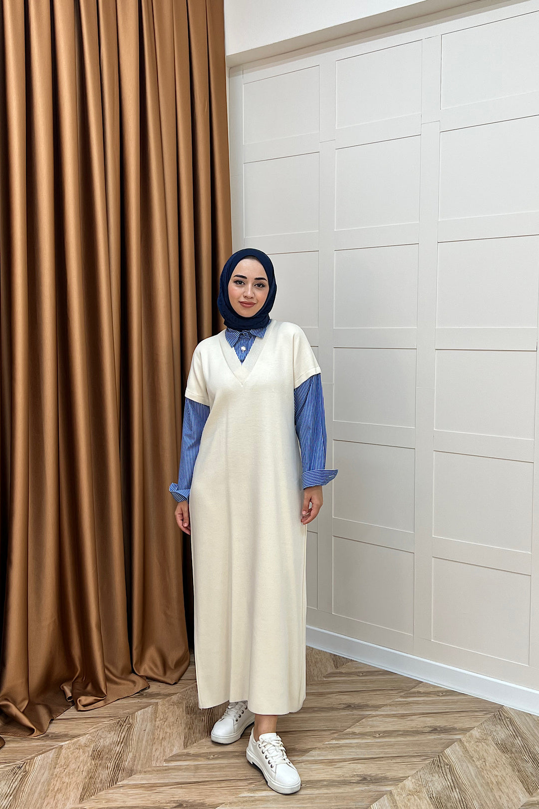 Samira Gömlek Detaylı Triko Elbise Krem 241110-KREM