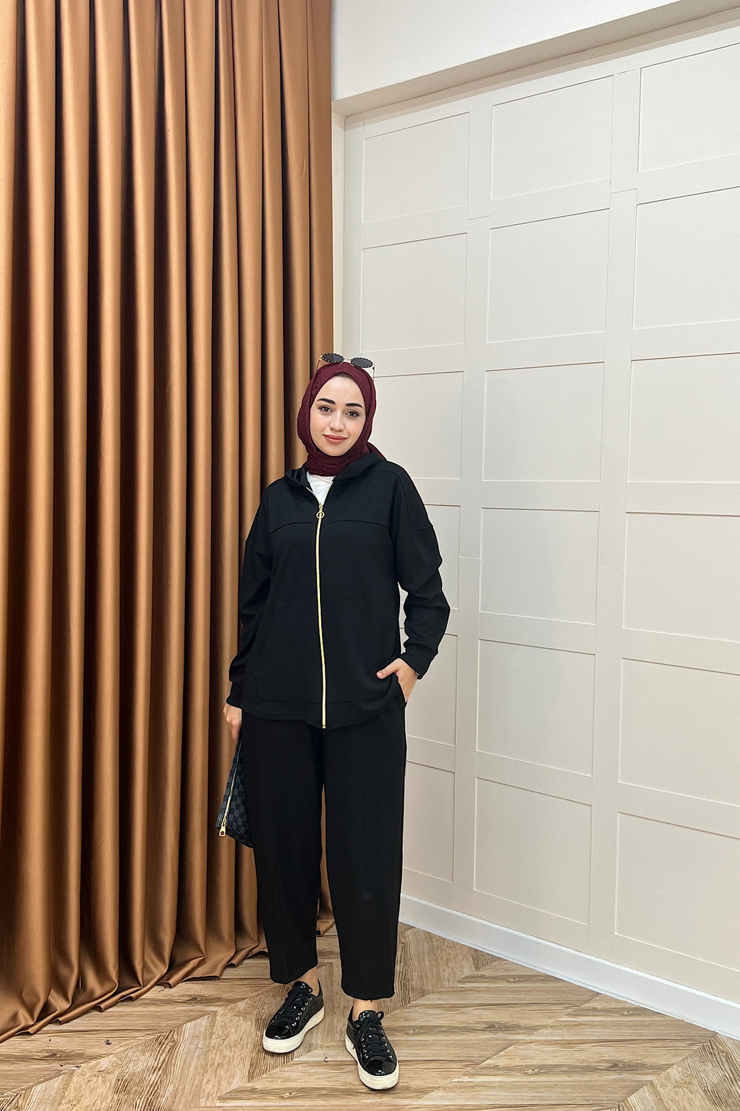 Efsa Kapüşonlu Takım Siyah 70149-SIYAH