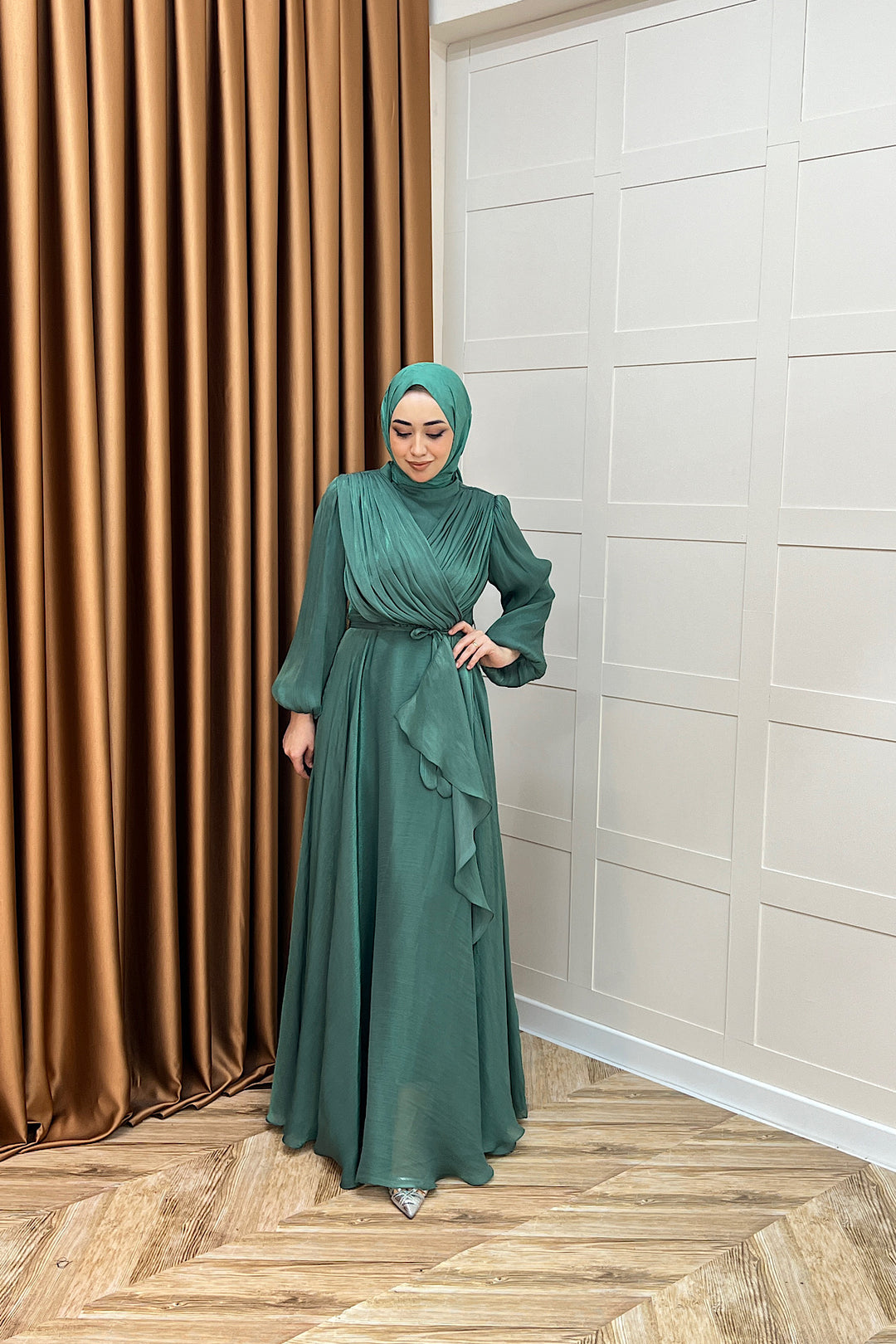 Luna Saten Abiye Mint Yeşili 3072-MINTYESILI
