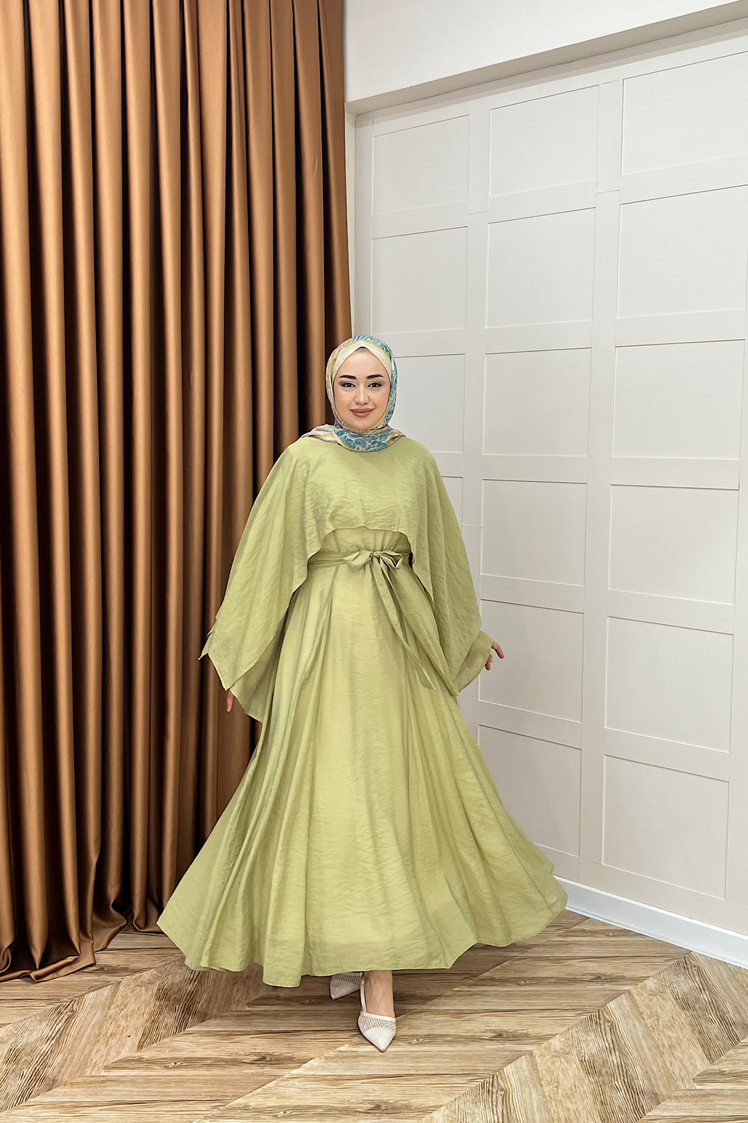 Bella Pelerin Detay Elbise Yeşil 8054-YESIL