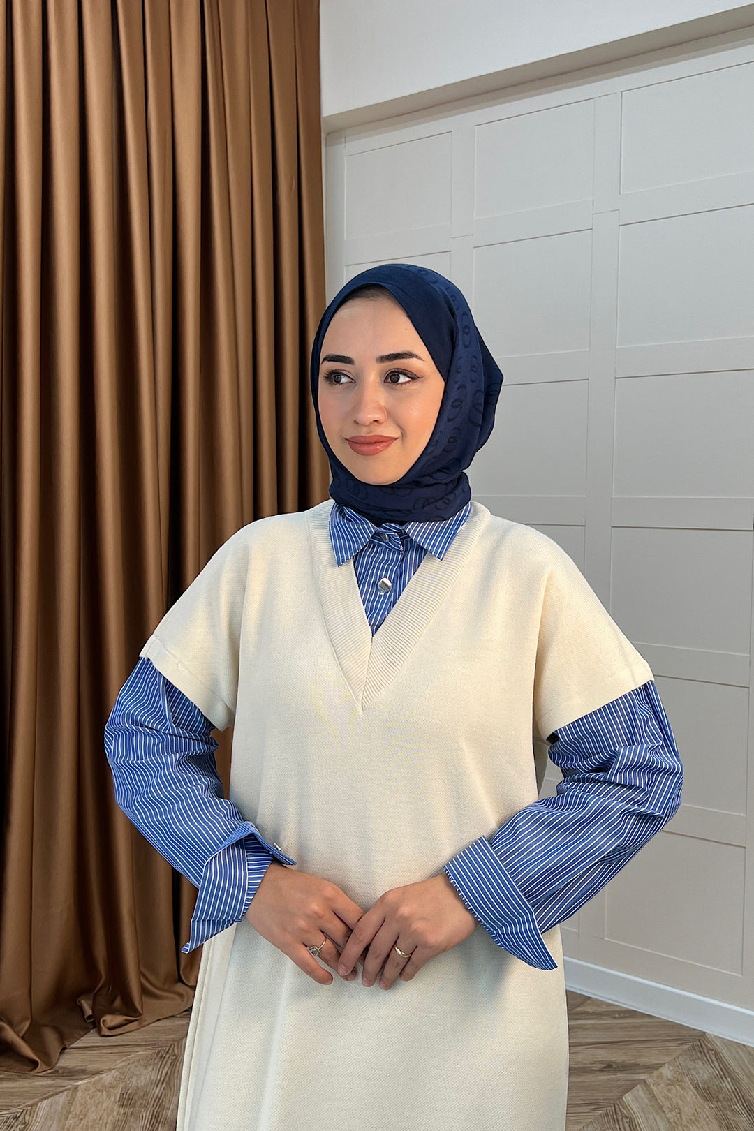 Samira Gömlek Detaylı Triko Elbise Krem 241110-KREM