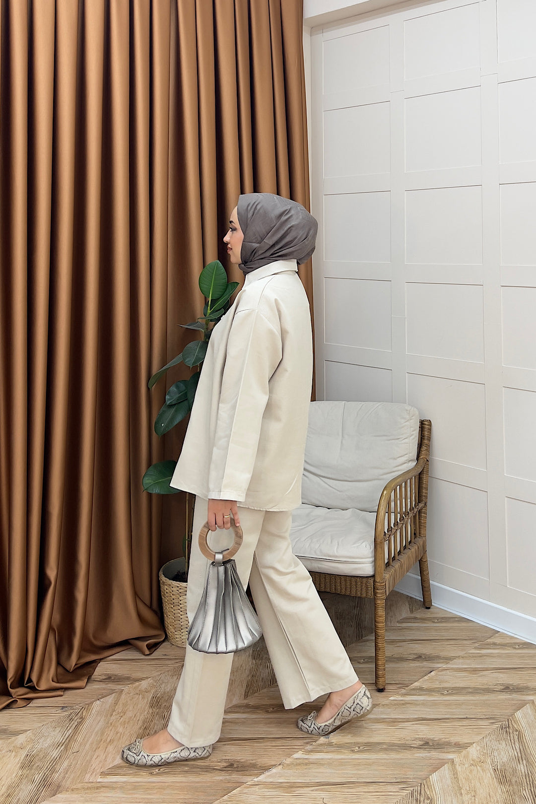 Nilda Aksesuar Düğmeli Takım Taş 62812-TAS