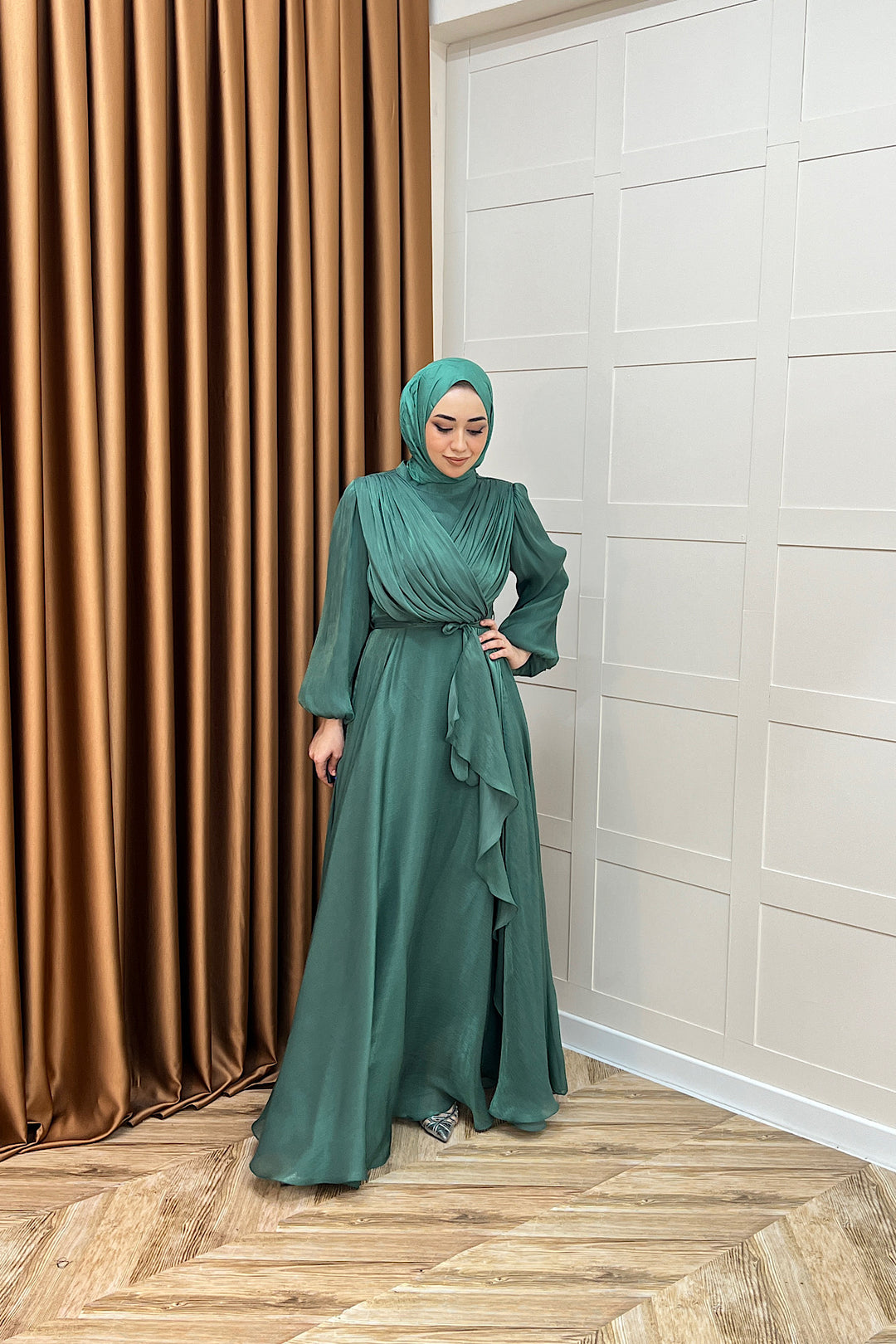 Luna Saten Abiye Mint Yeşili 3072-MINTYESILI
