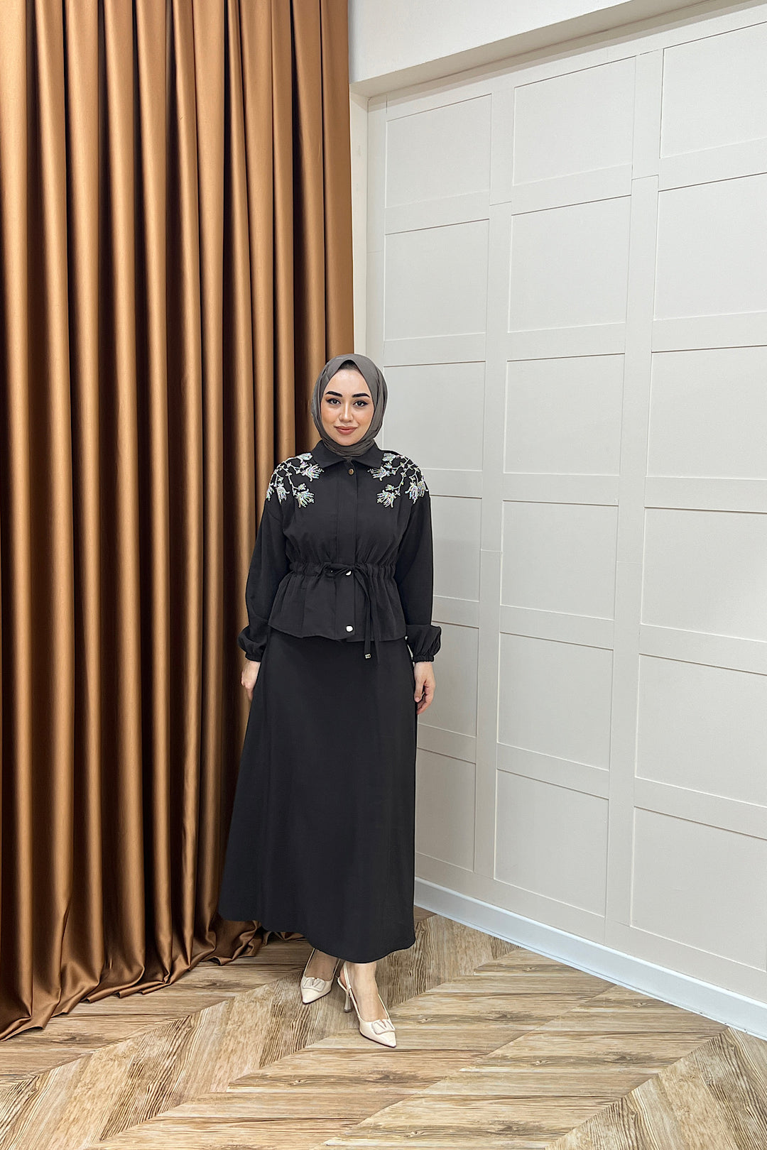 Laura Taş İşlemeli Etek Takım Kahverengi 02969-KAHVERENGI