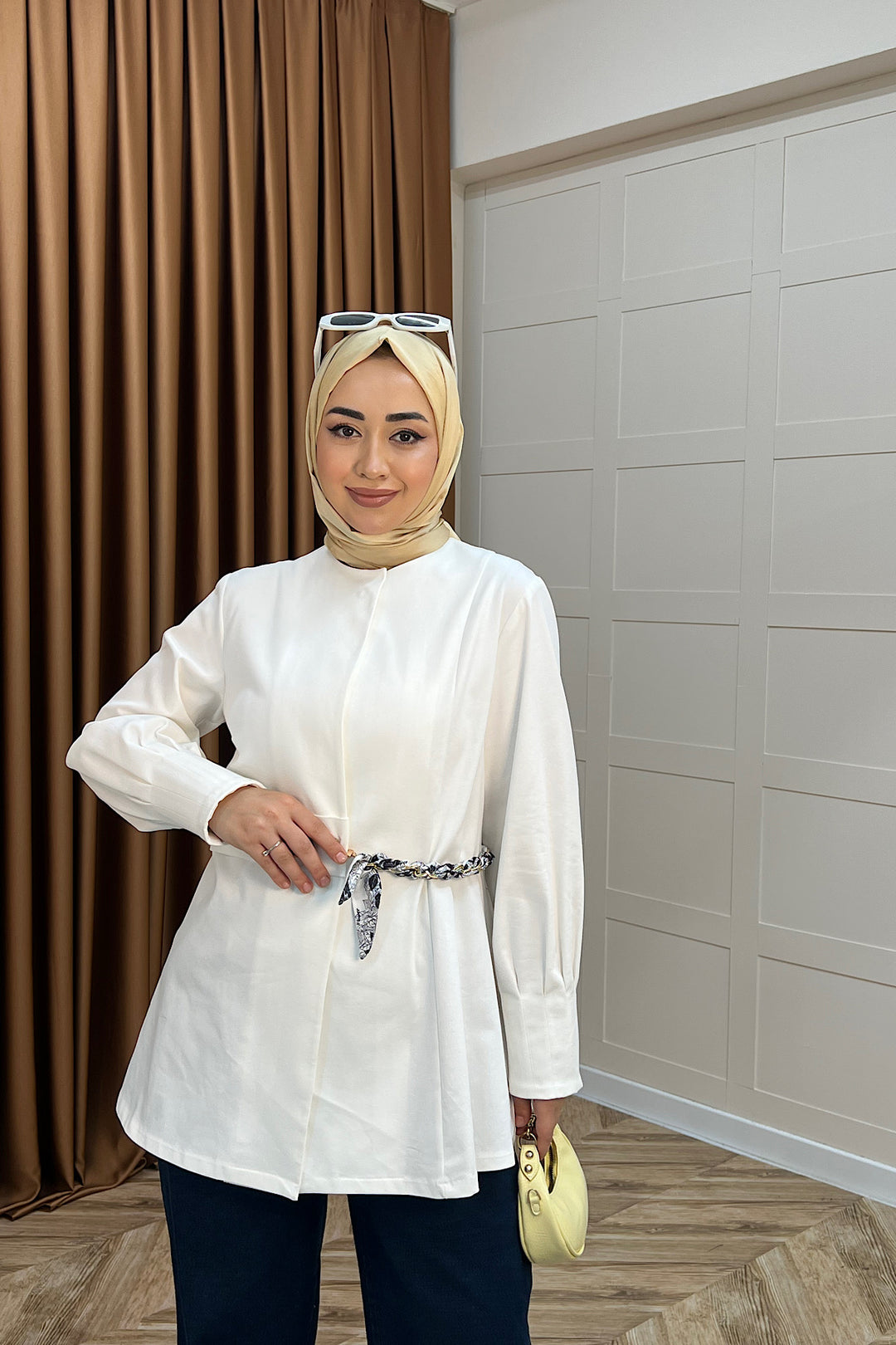 Wanda Fular Kemer Detay Gabardin Kap Beyaz 26029-BEYAZ