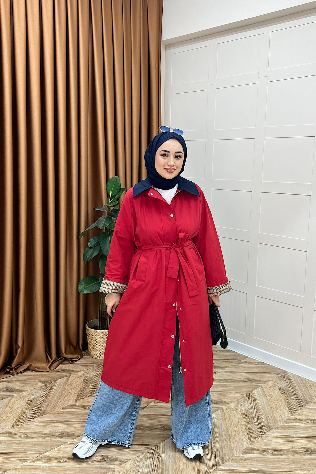 Dora Kuşaklı Uzun Trençkot Kırmızı 62613-KIRMIZI