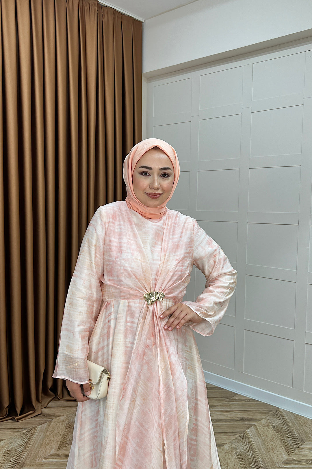 Liana Broş Detay Elbise Pembe 3104-PEMBE