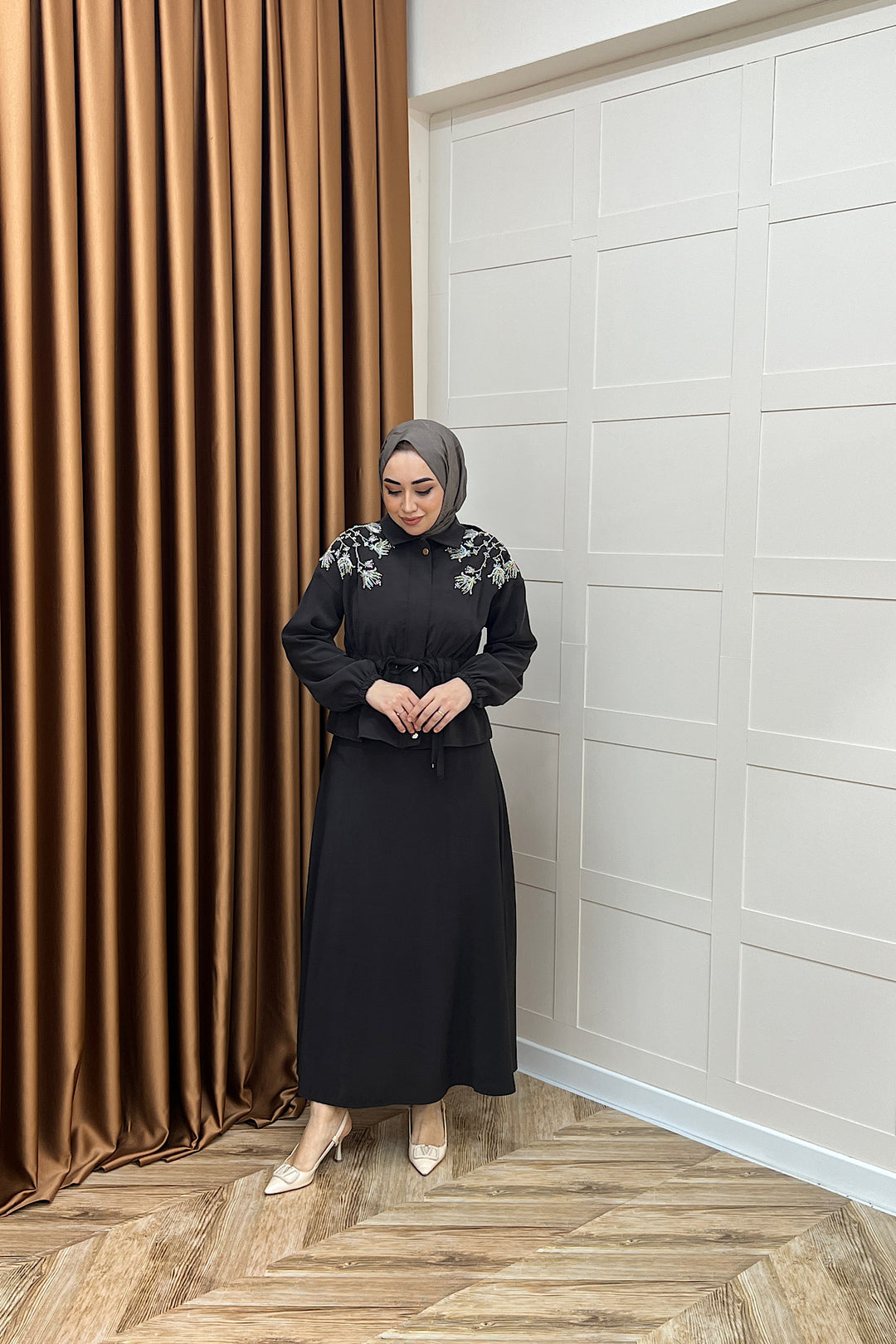 Laura Taş İşlemeli Etek Takım Kahverengi 02969-KAHVERENGI